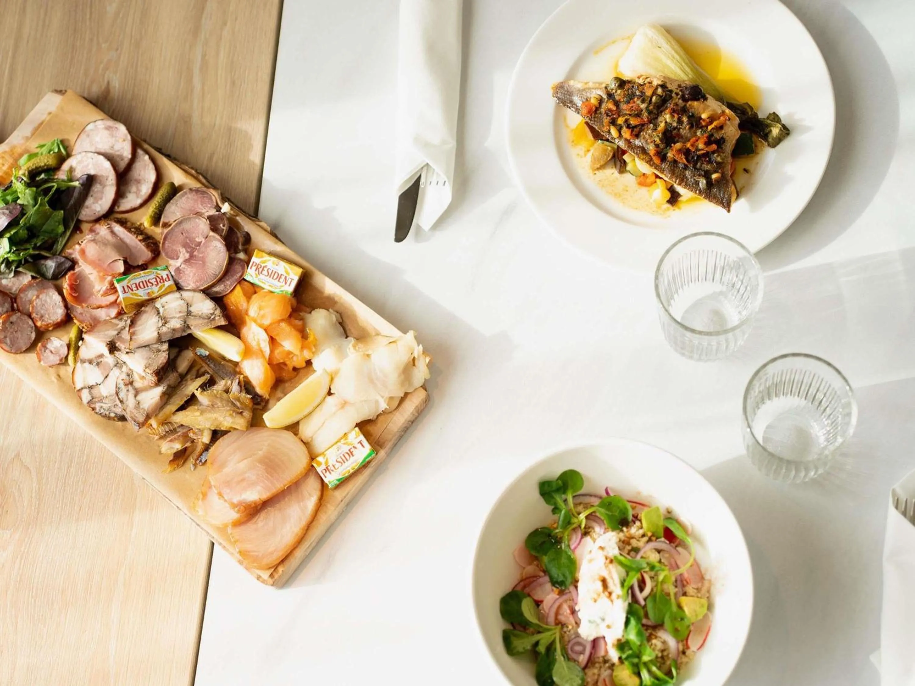 Restaurant/places to eat in ibis Styles Saint Nazaire Centre Gare