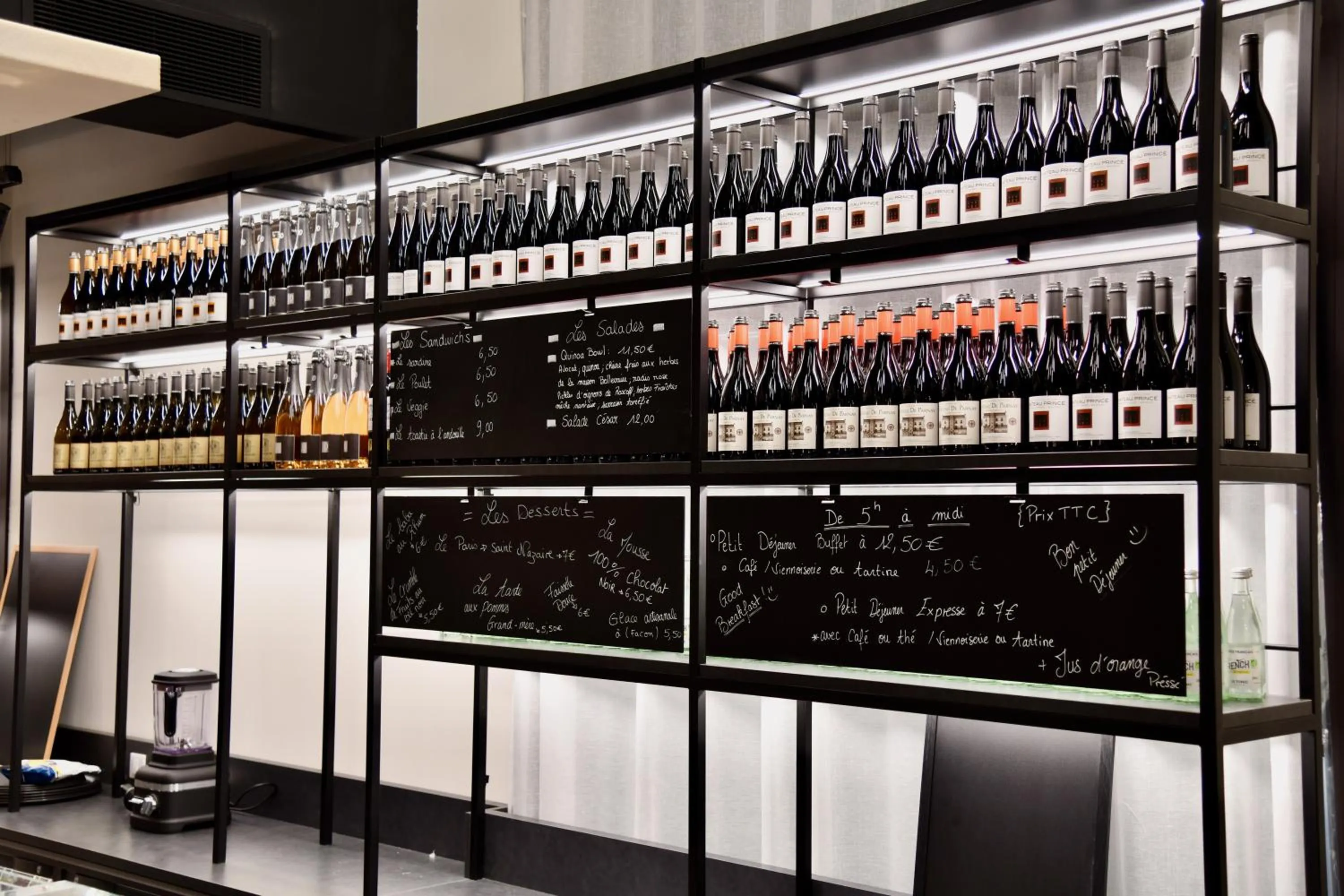 Restaurant/places to eat in ibis budget Saint Nazaire Centre Gare