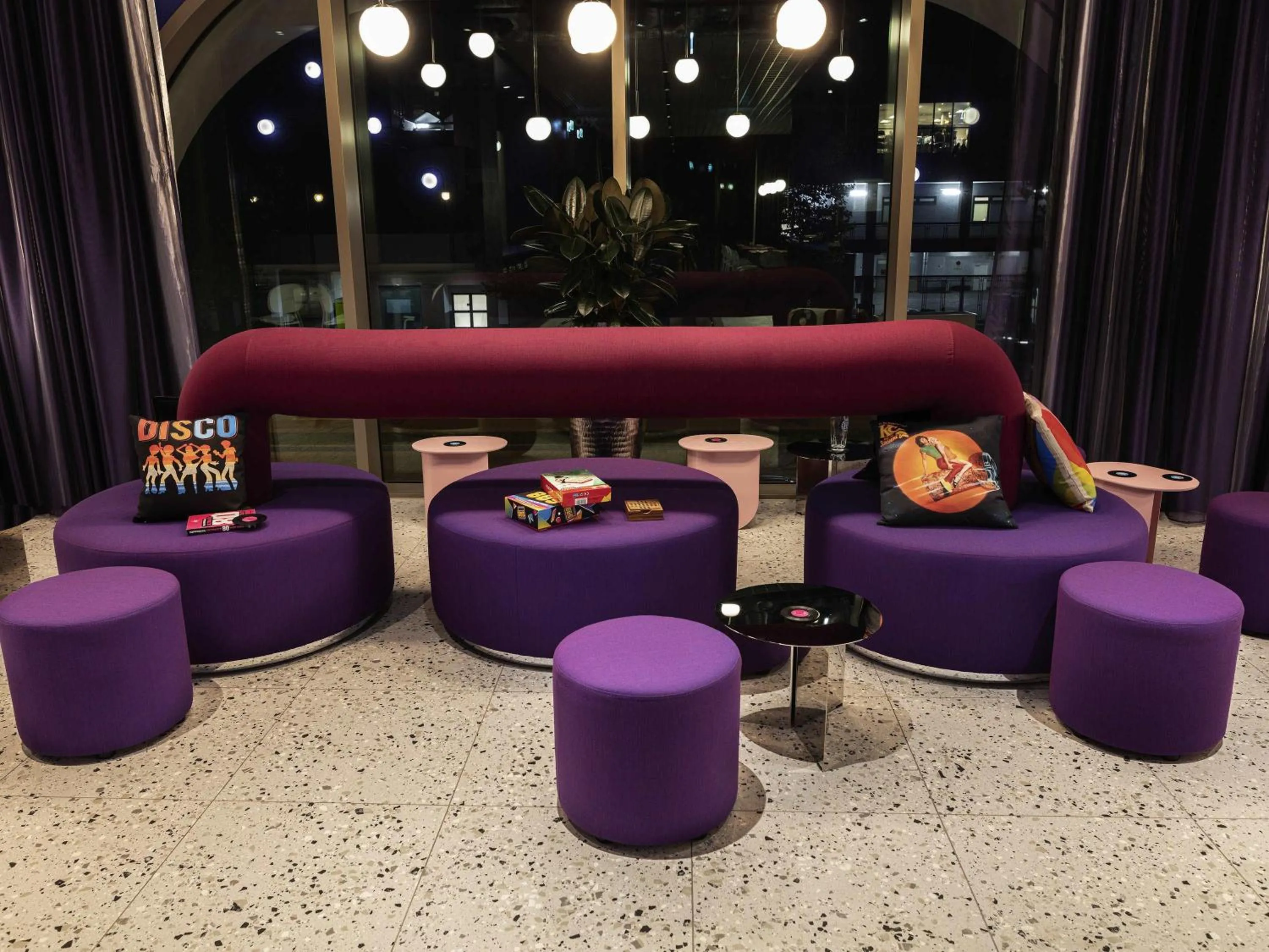 Lounge or bar in ibis Styles Muenchen Perlach