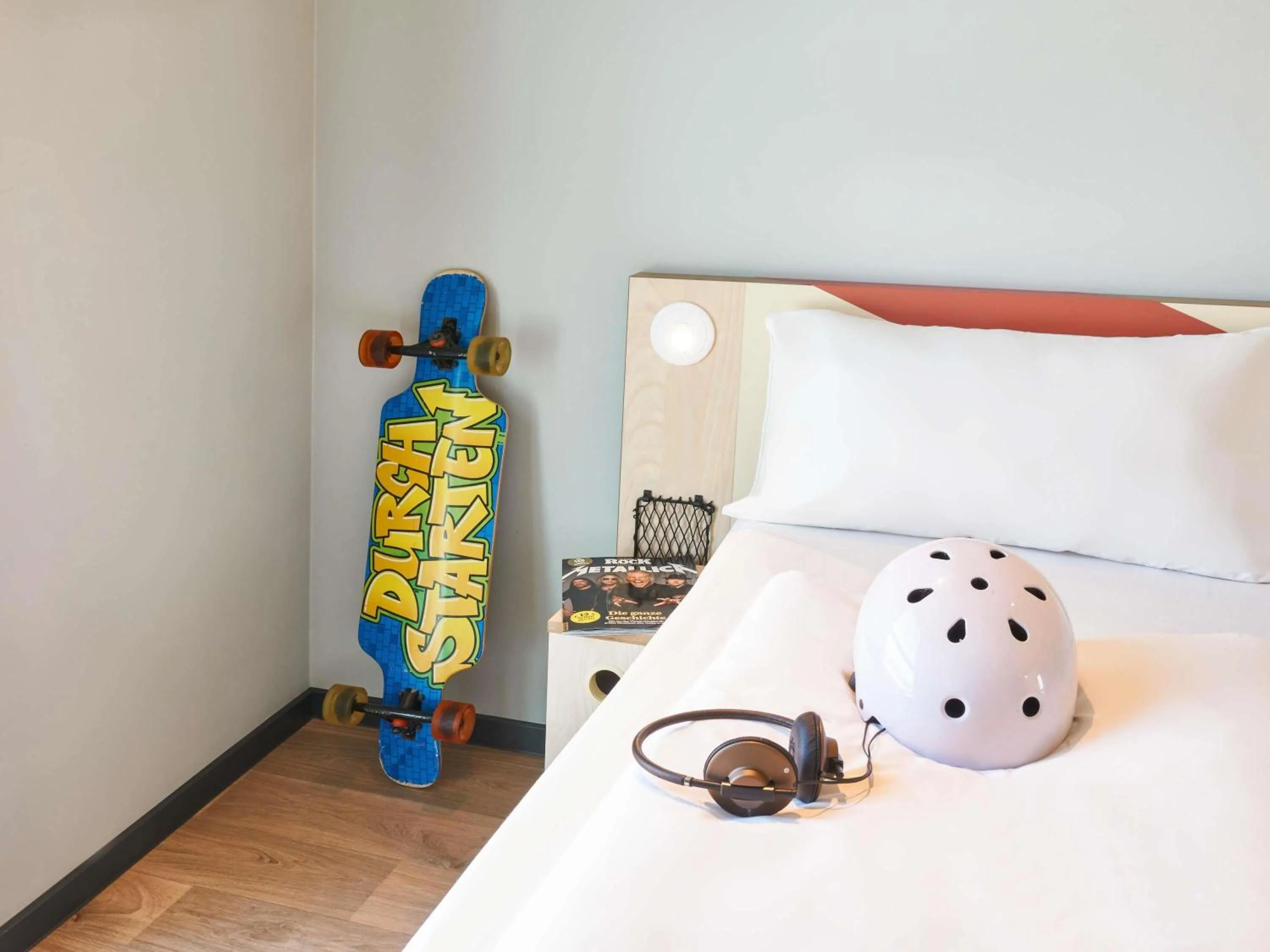 Bedroom, Bed in Ibis Budget Singen