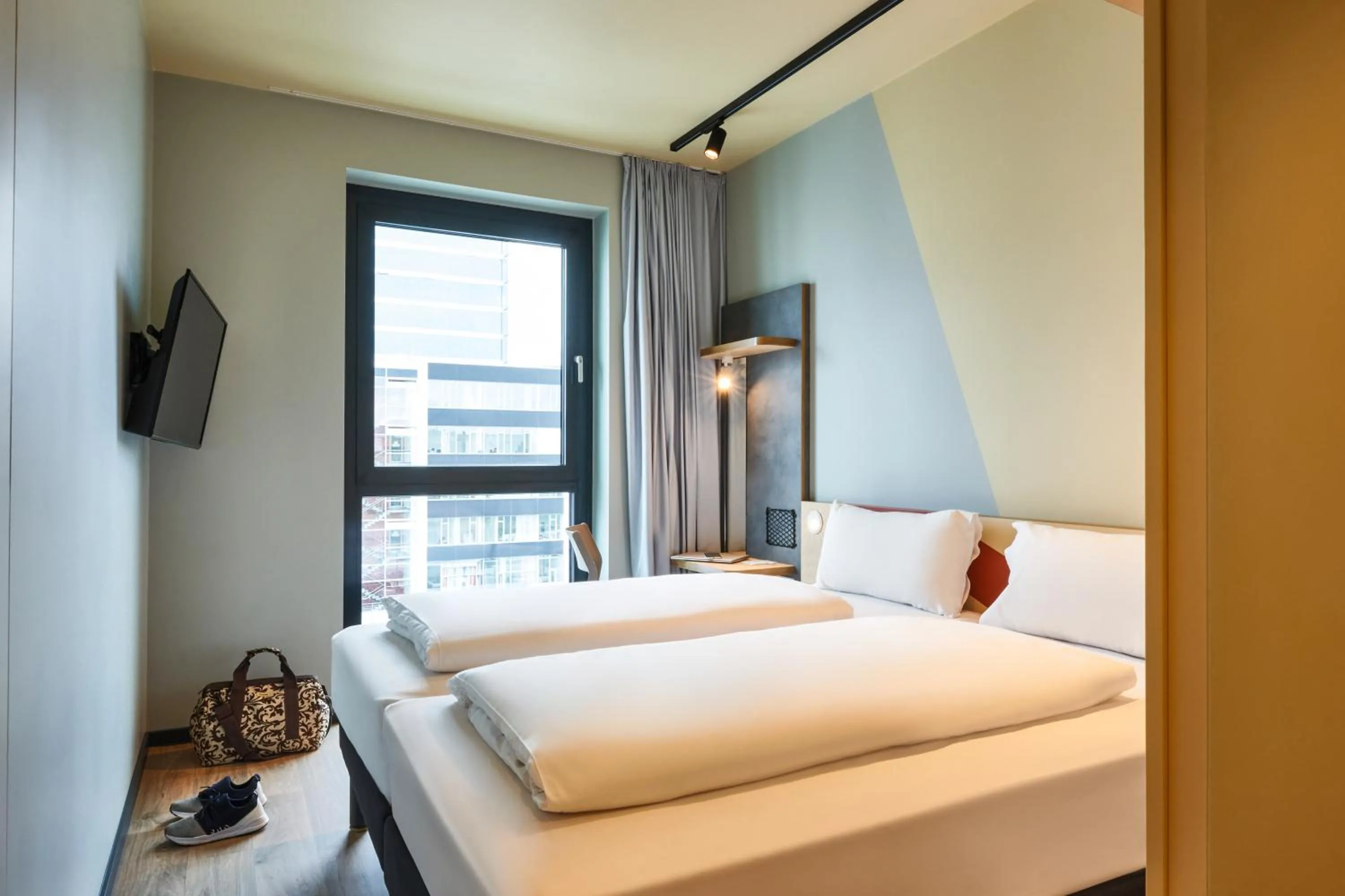 Bedroom, Bed in Ibis Budget Singen