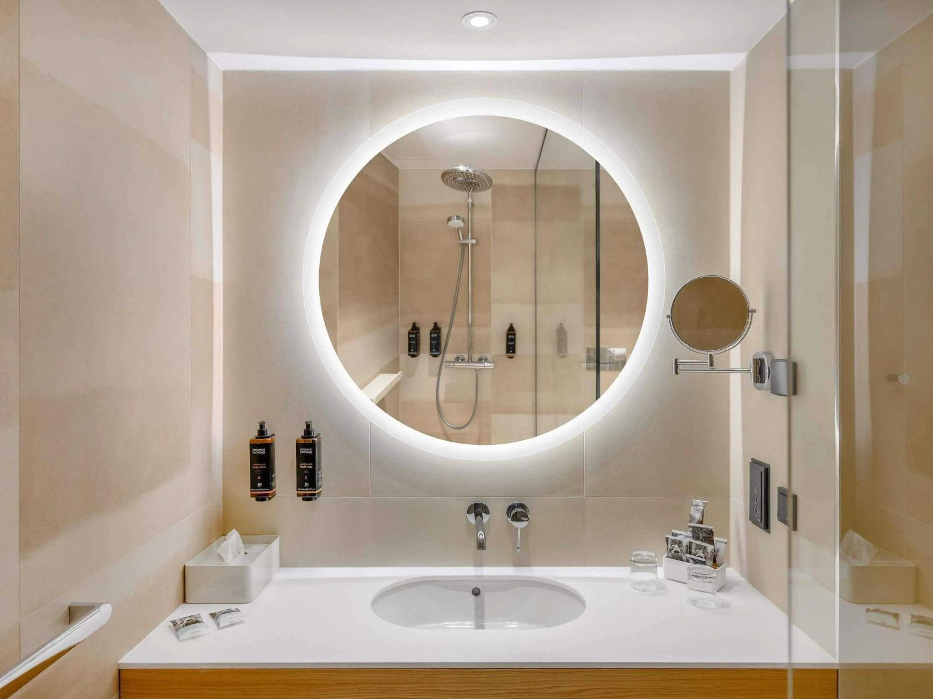 Bedroom in Mercure Debrecen