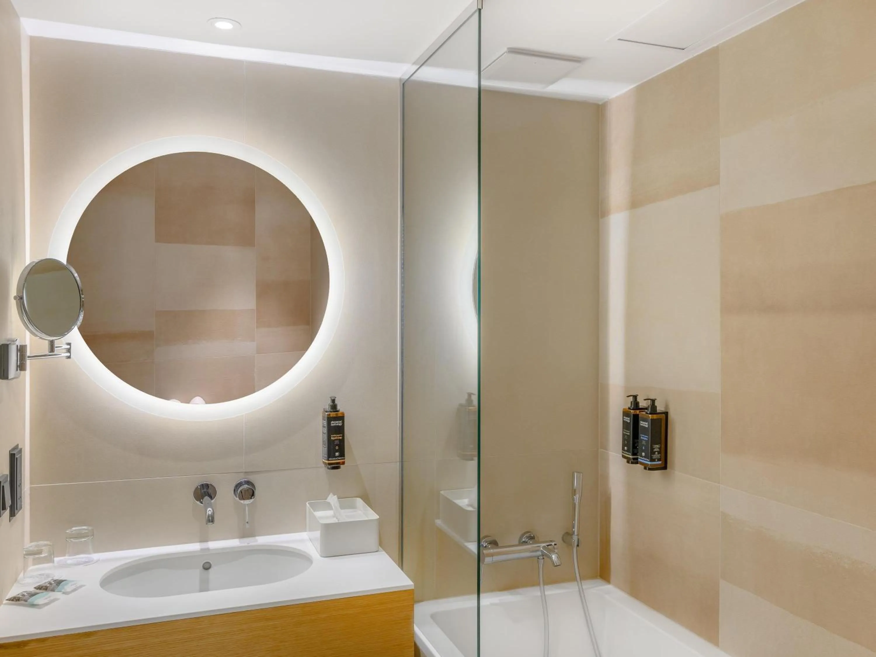 Bedroom in Mercure Debrecen