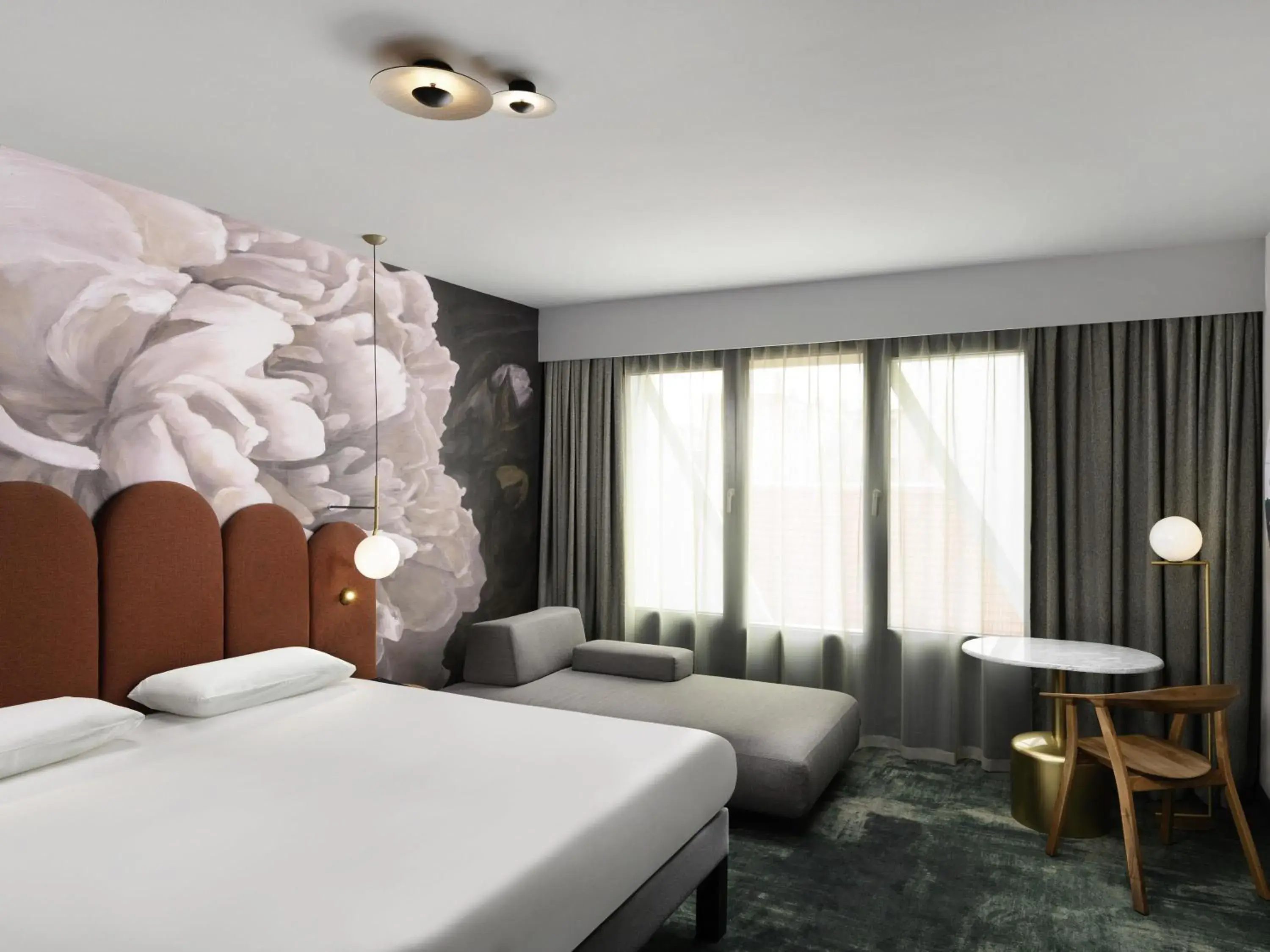 Superior Double Room with Sofa in Mercure Debrecen Superior Double Room with Sofa in Mercure Debrecen