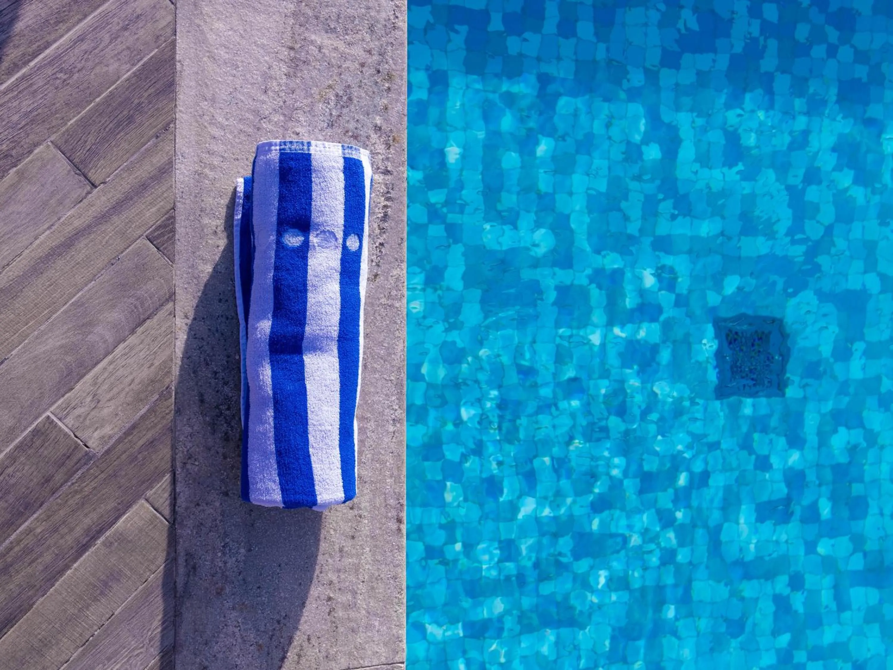 Swimming pool in ibis Styles Dubai Deira