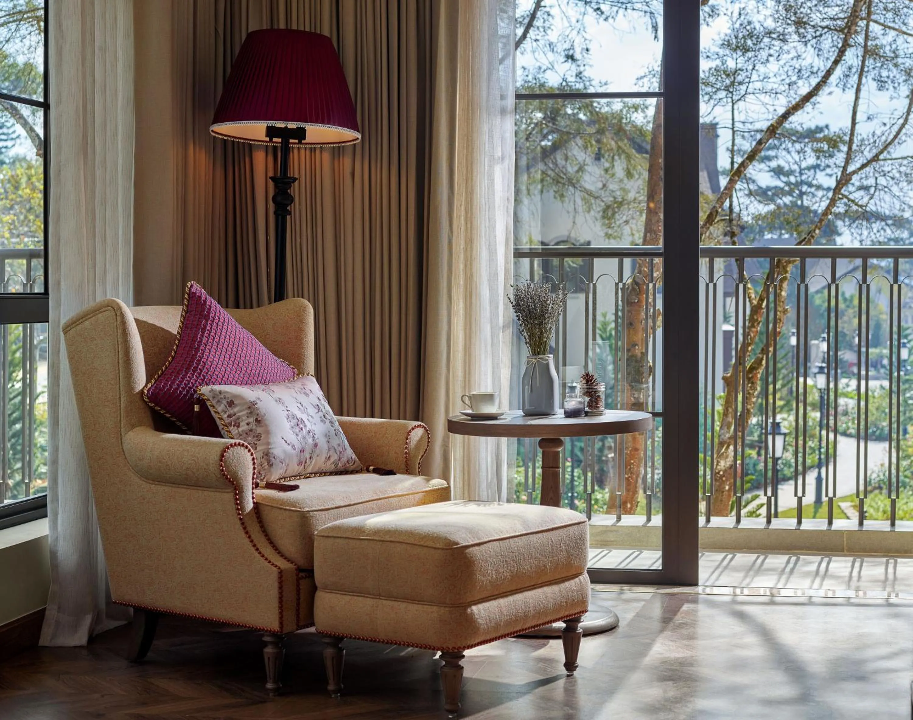 Seating area in Mercure Dalat Resort