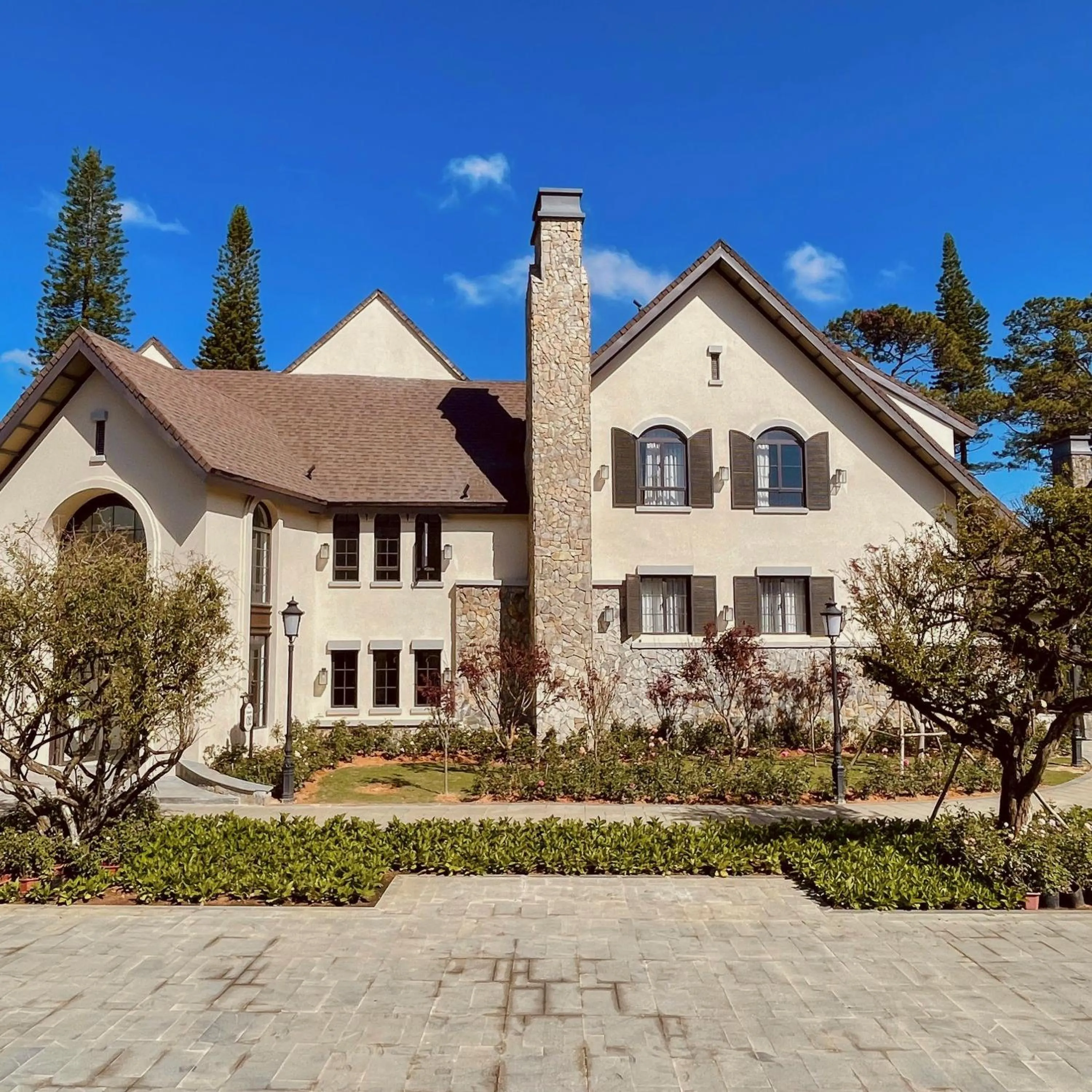 Property building in Mercure Dalat Resort