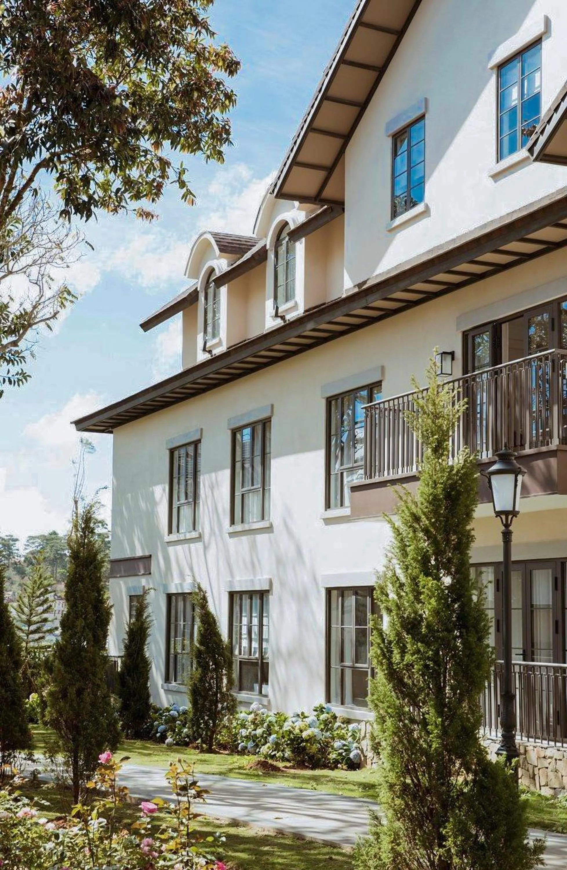 Property building in Mercure Dalat Resort