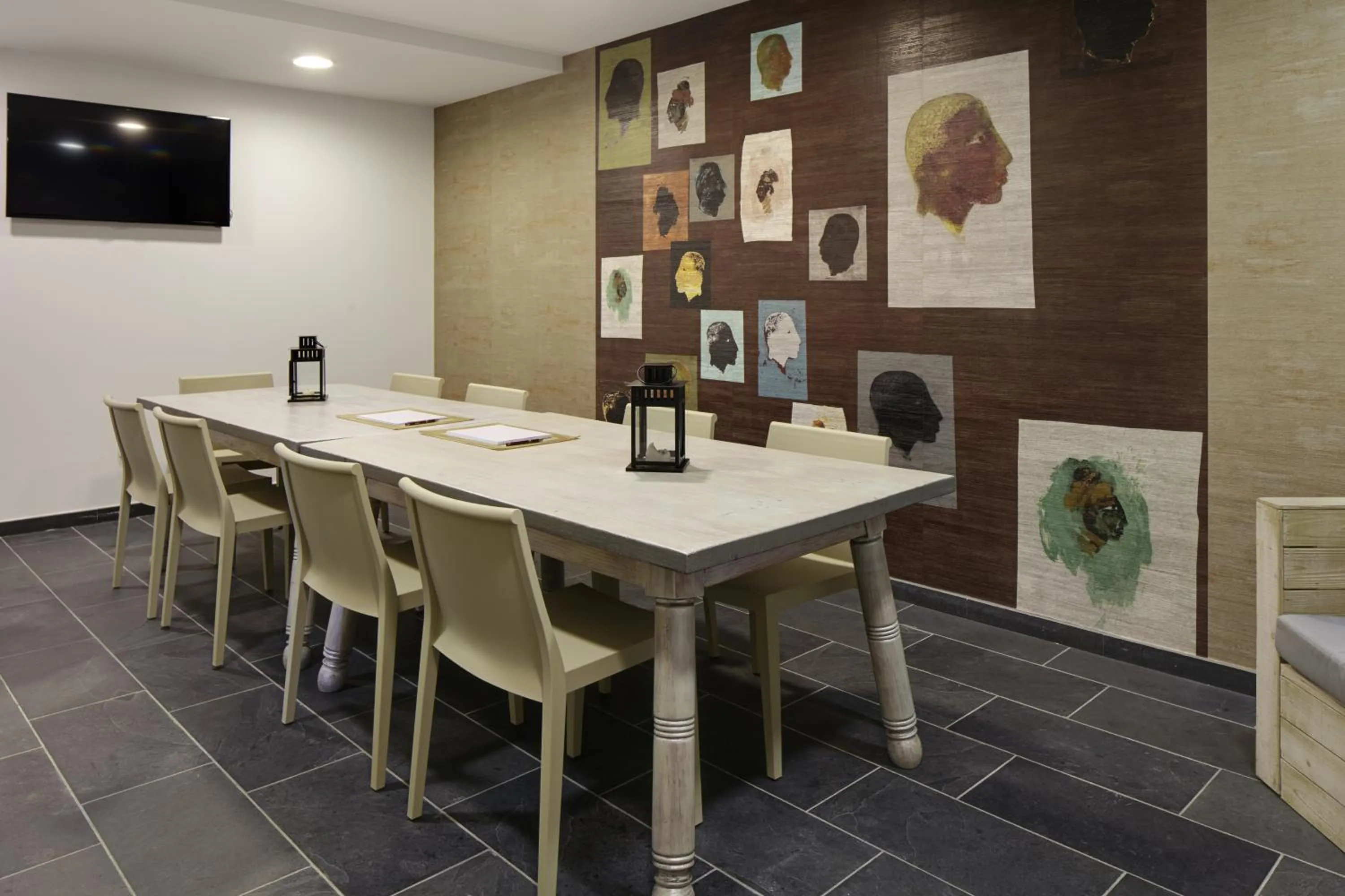 Business facilities in Hotel San Prudentzio