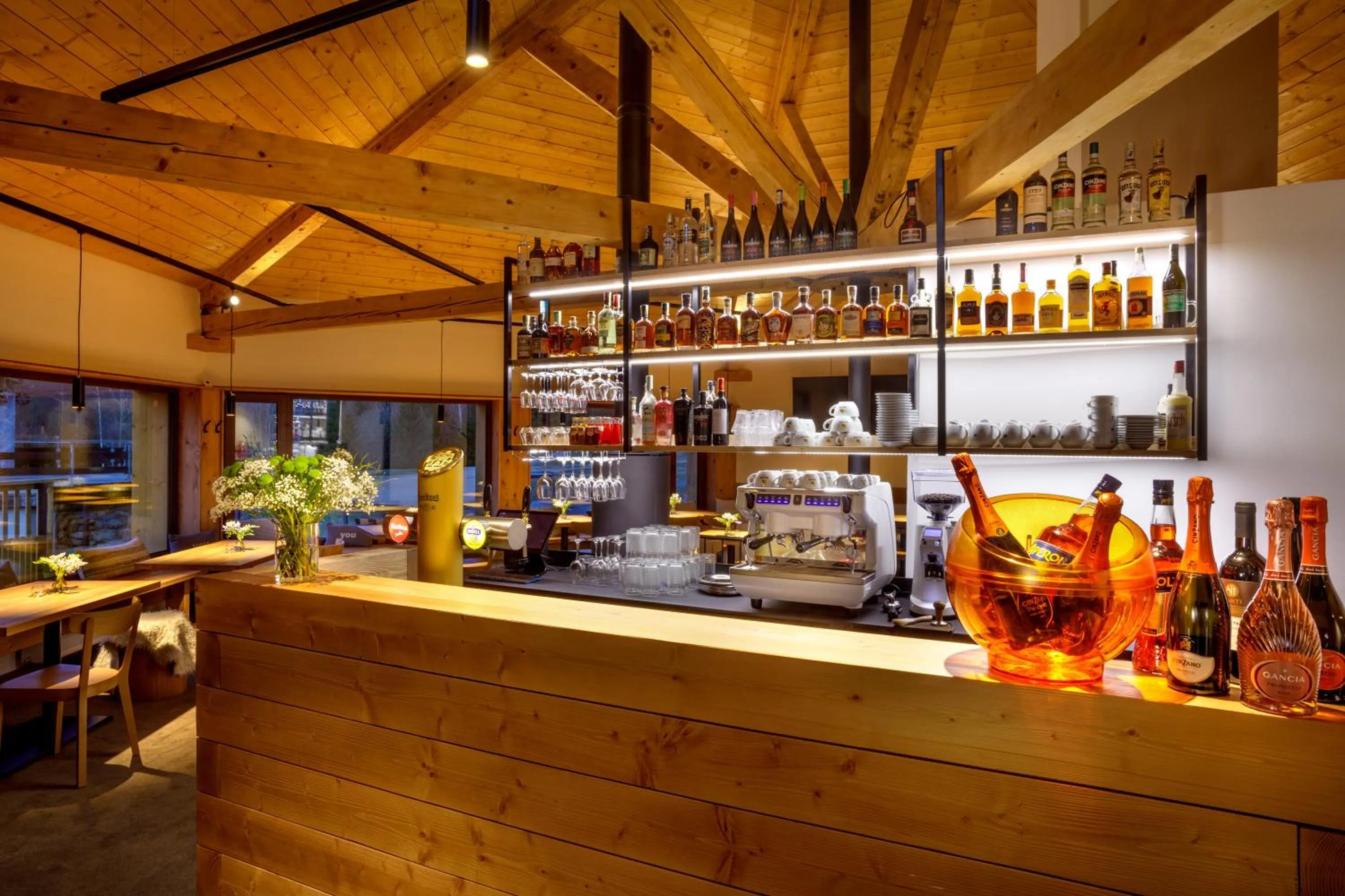 Restaurant/places to eat in Ski & Spa hotel BELLEVUE