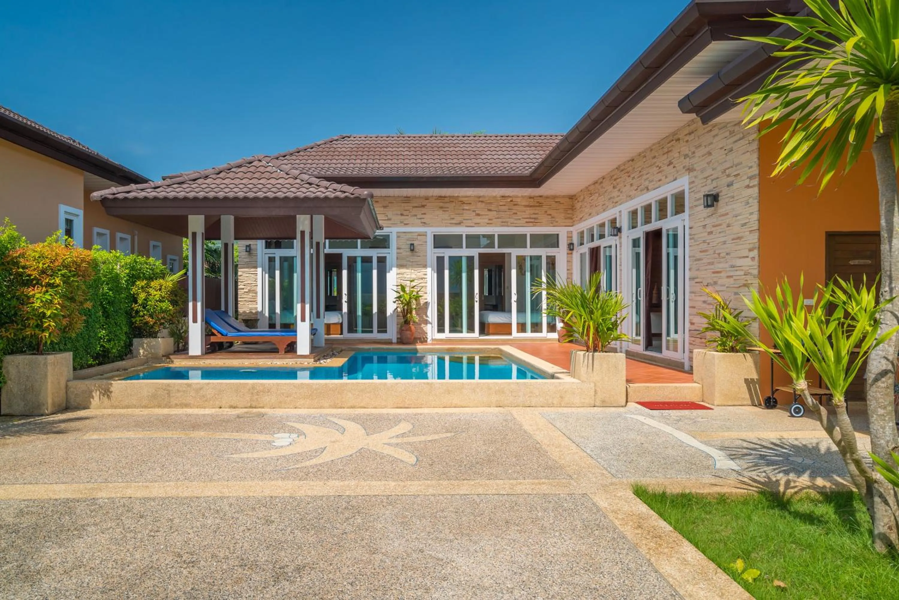 Patio in Rawai Private Villas - Pools and Garden