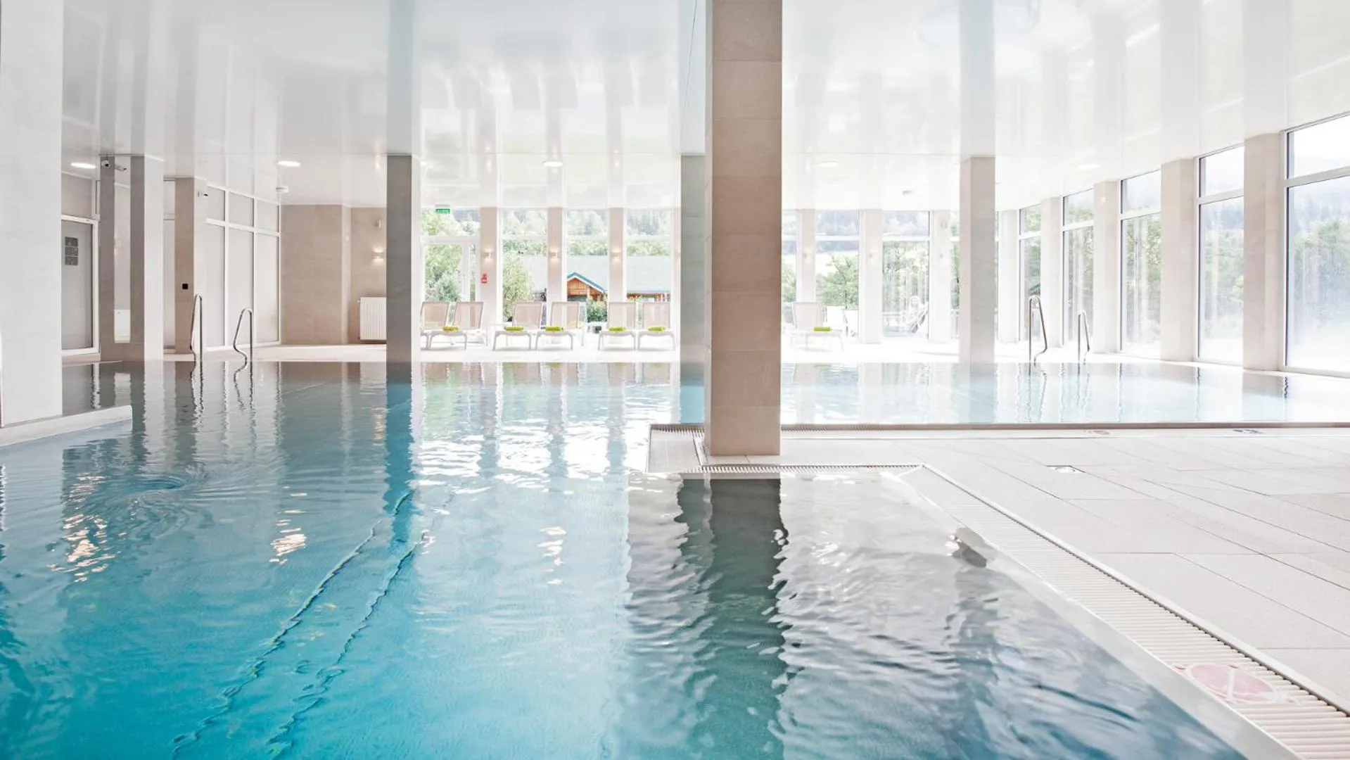 Hot Tub in Holimo Hotel