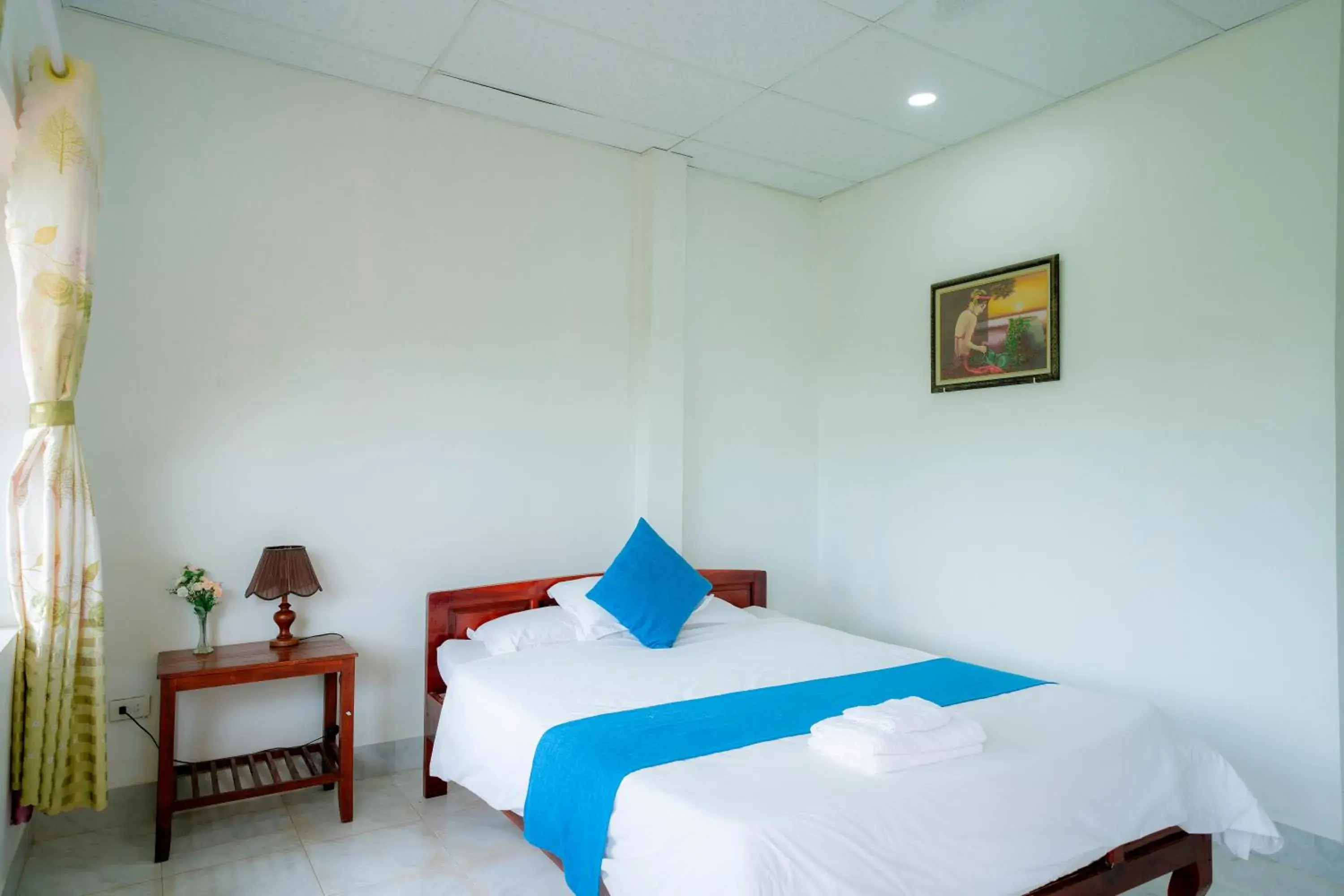 Standard Double Room with Garden View in Thai Tan Tien Hotel Standard Double Room with Garden View in Thai Tan Tien Hotel