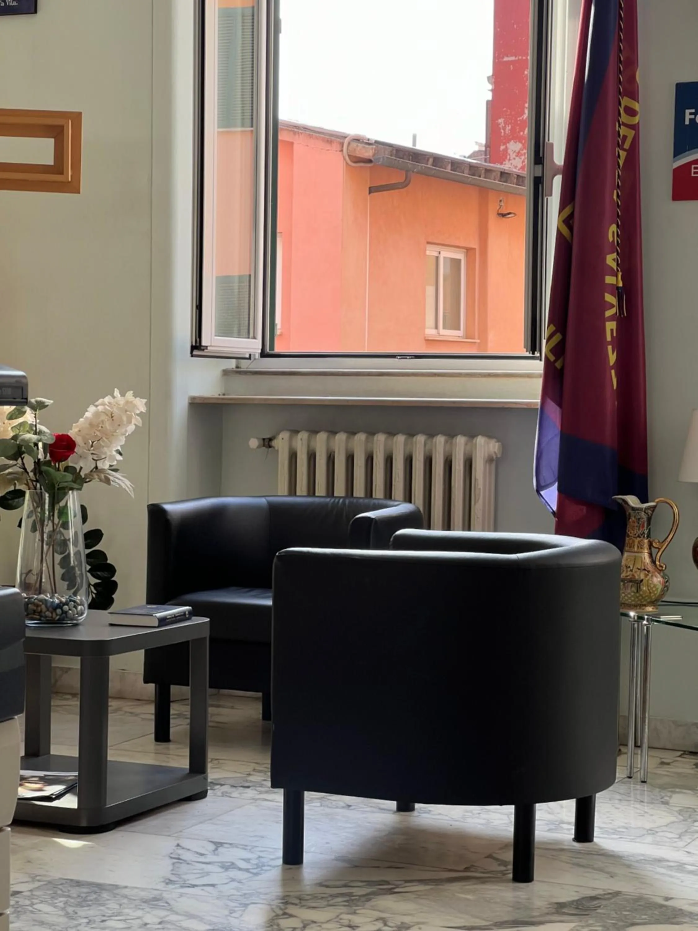 Seating area in Foresteria Roma Esercito della Salvezza