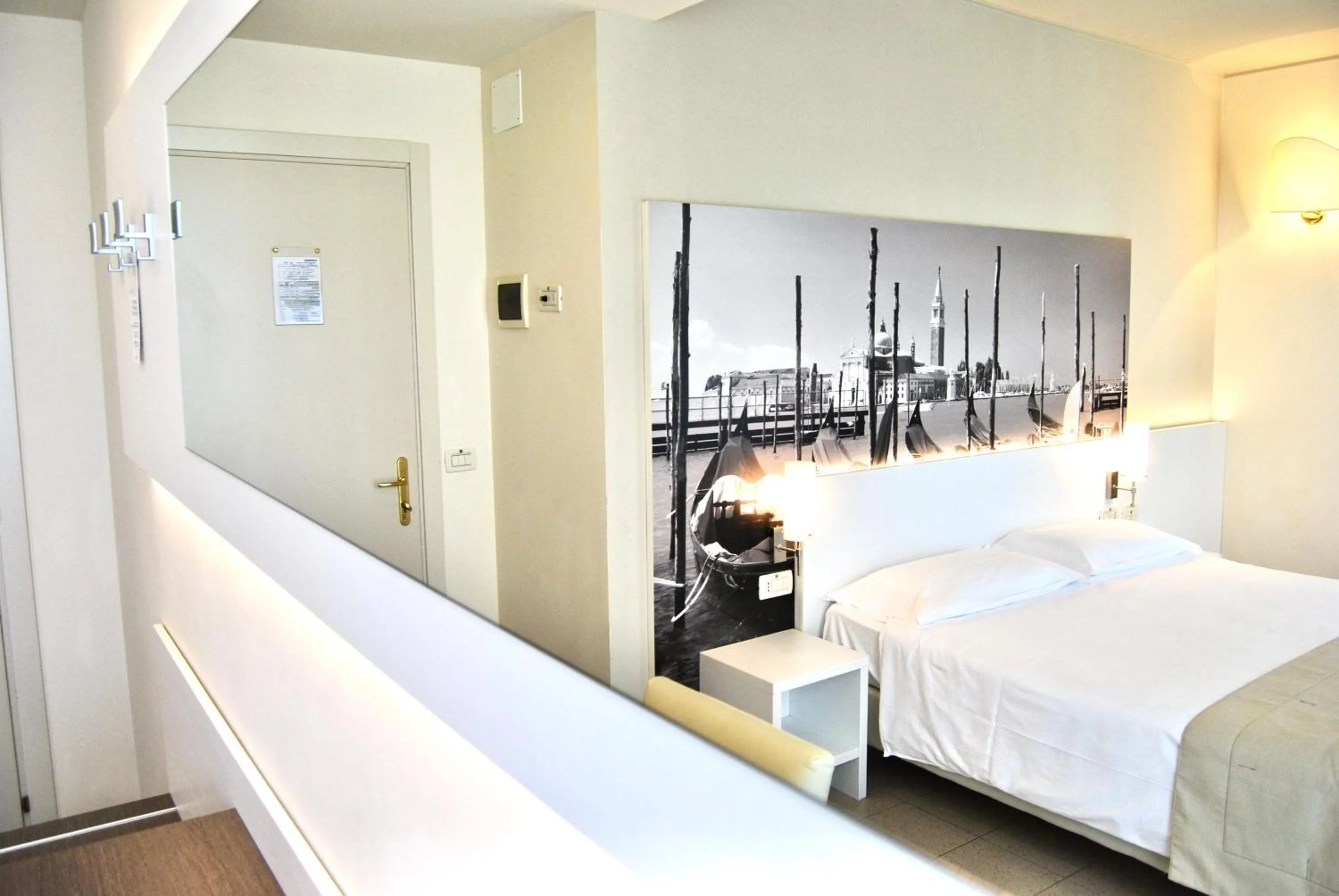 Bedroom, Bed in Palace Hotel Regina