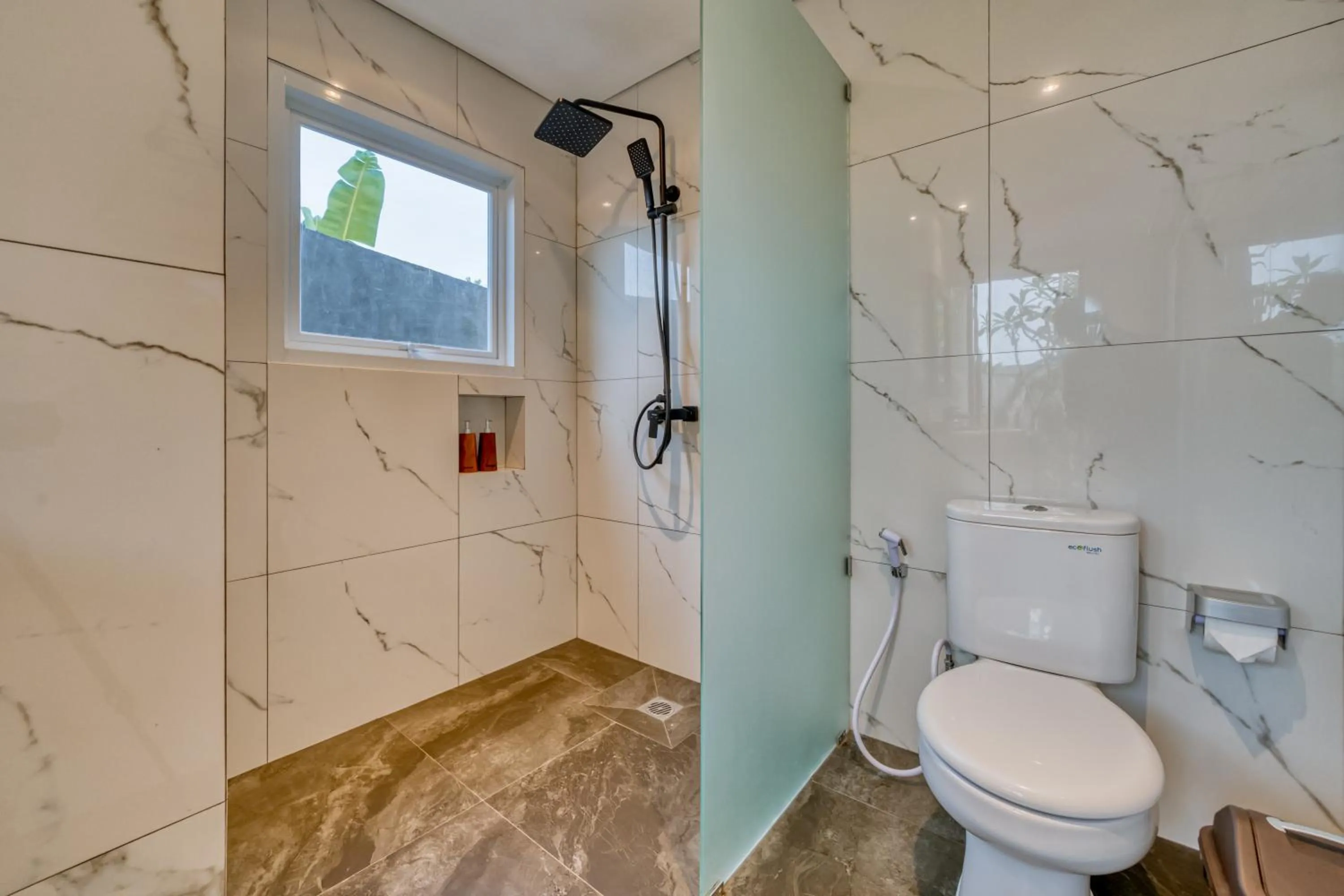 Shower in Villa Mirah Ubud