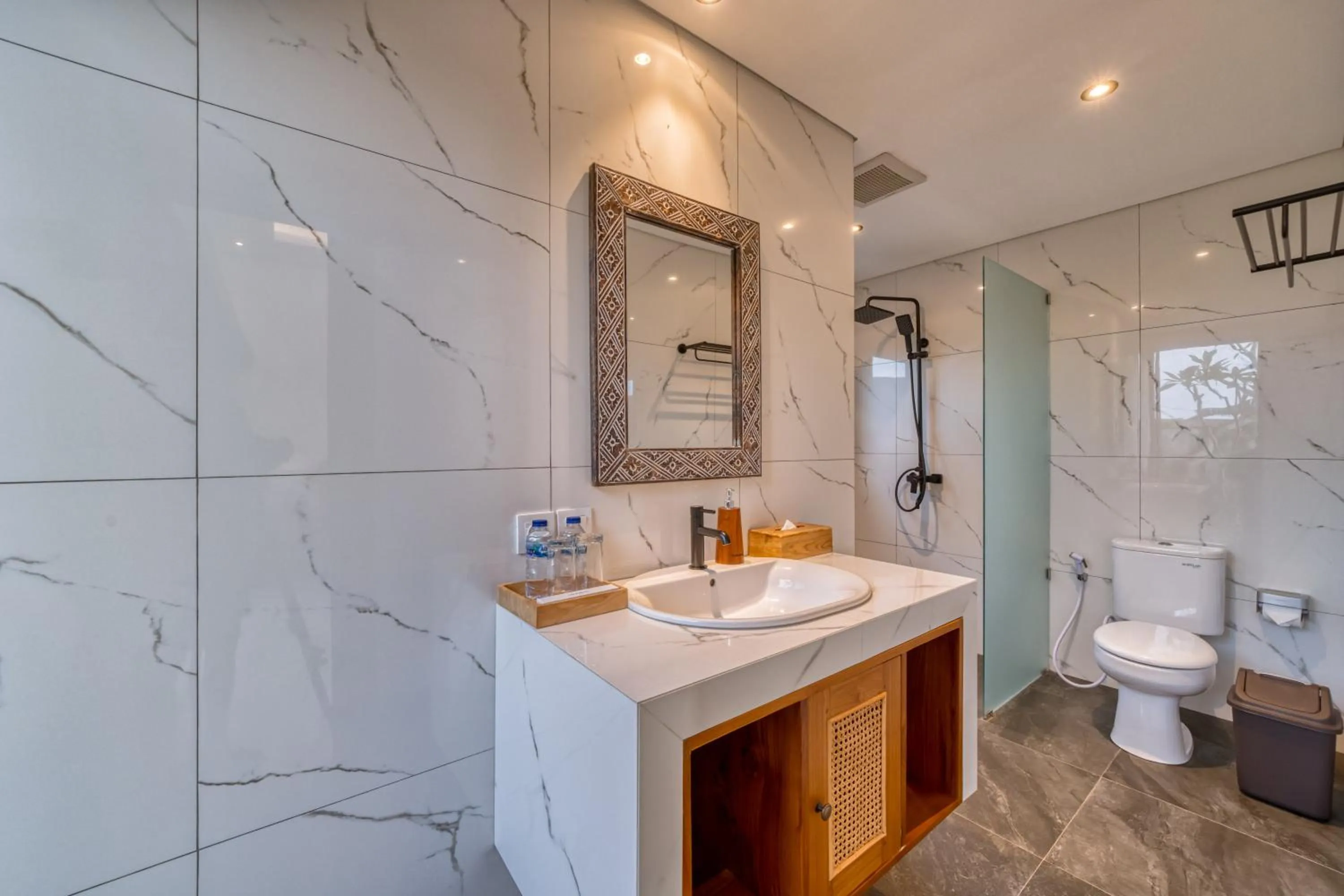 Shower in Villa Mirah Ubud