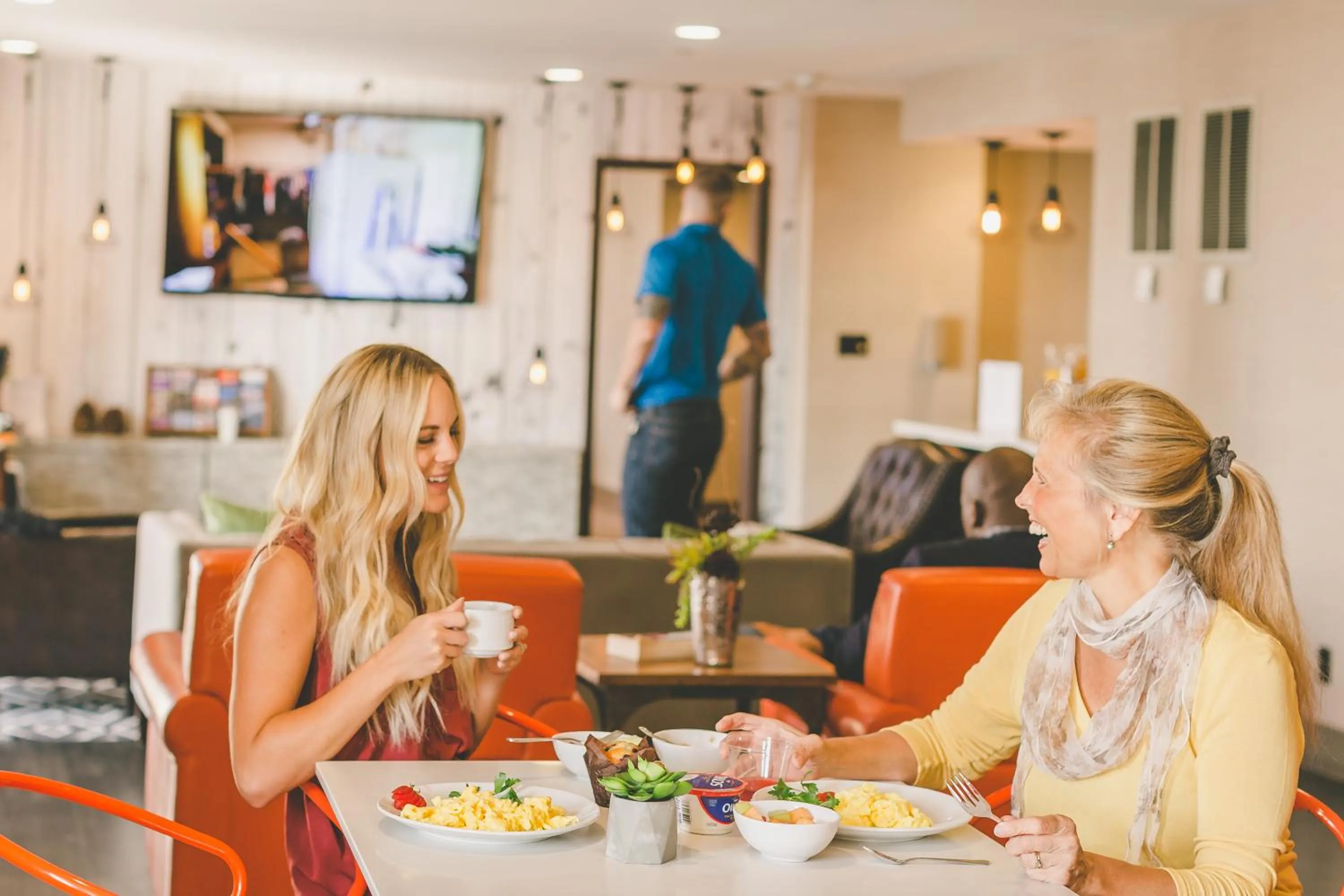 American breakfast in Whitney Peak Hotel Reno, Tapestry Collection by Hilton