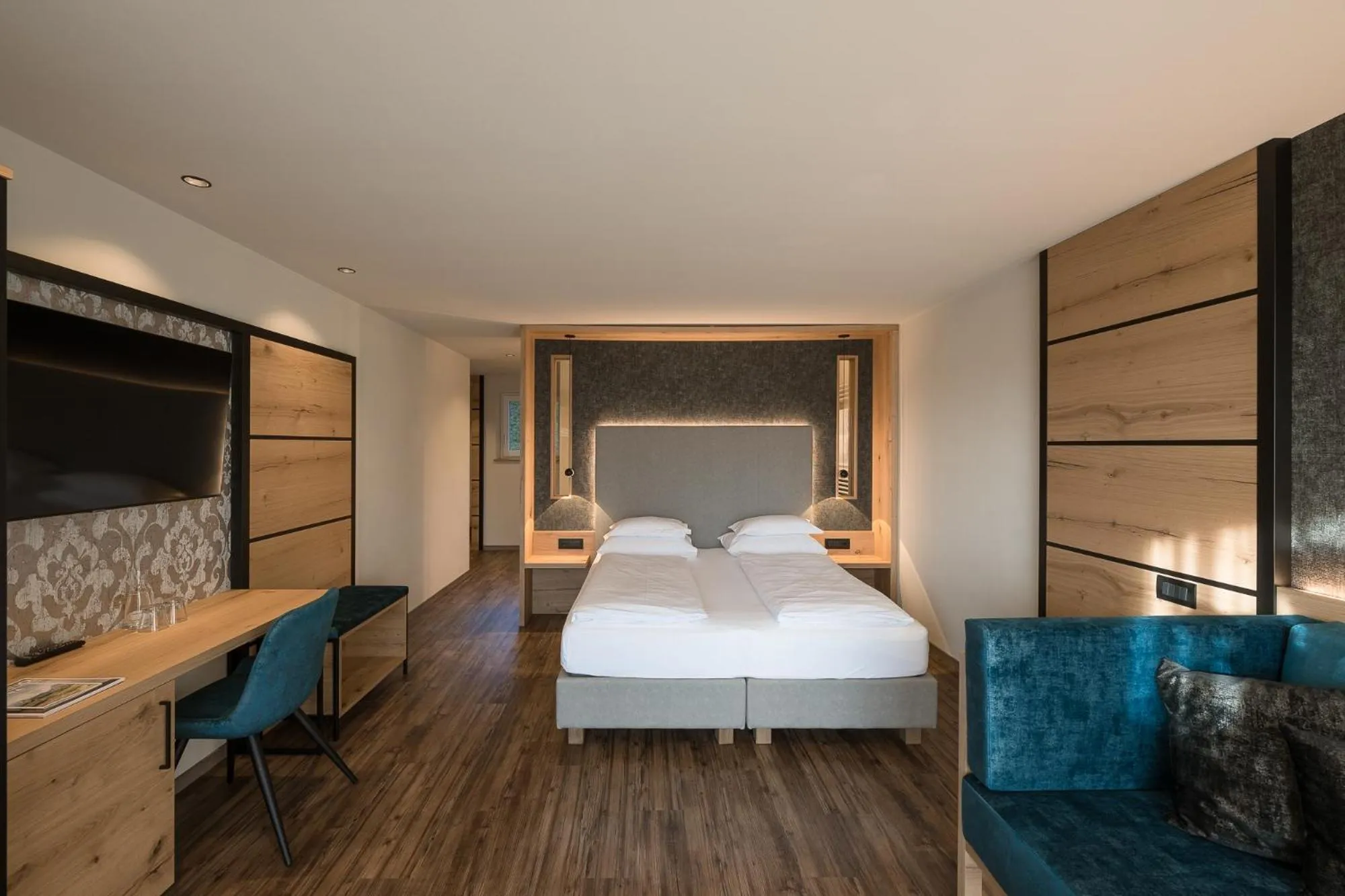 Staff, Bed in Hotel Salten