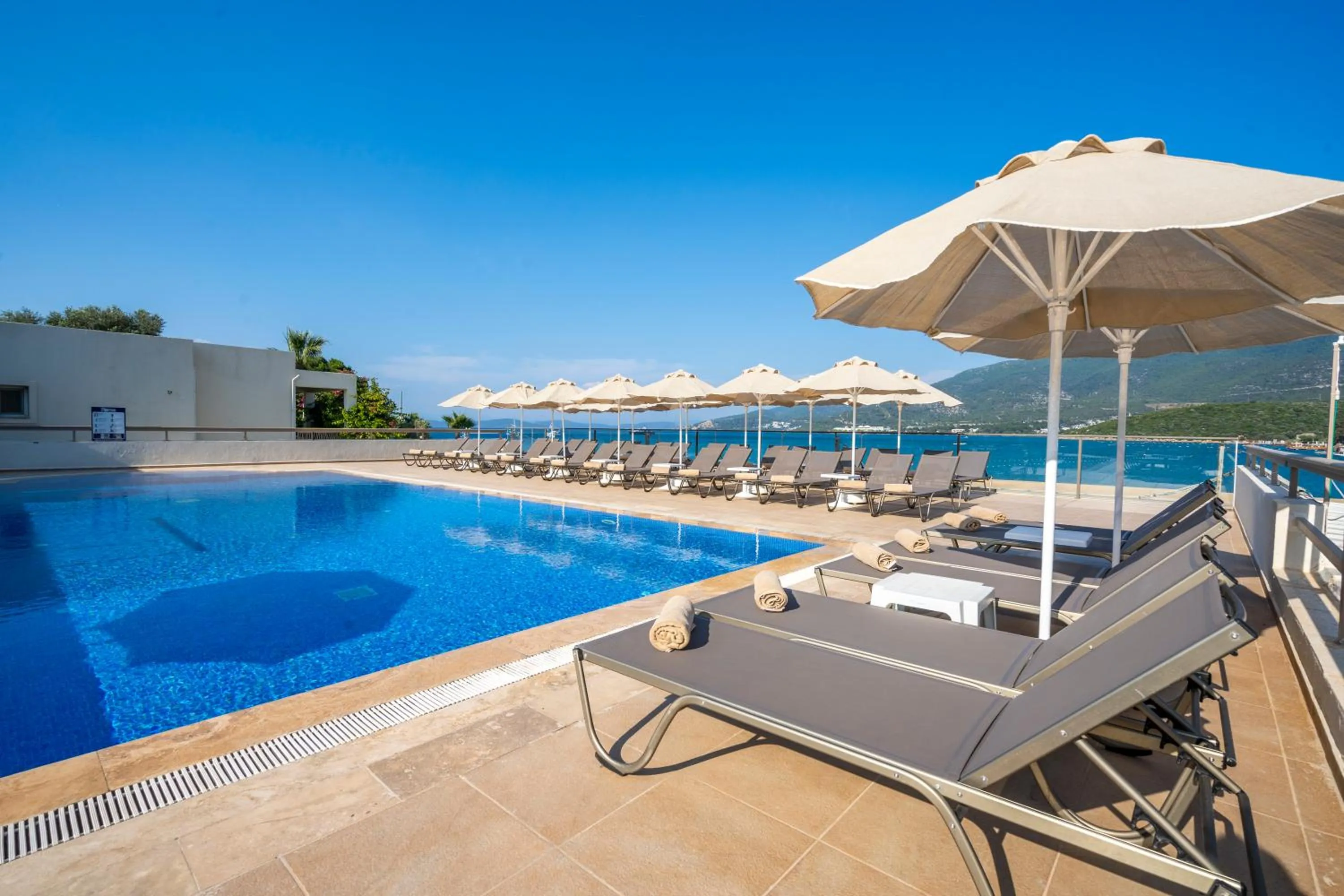 Swimming pool in Trendlife Hotels Torba