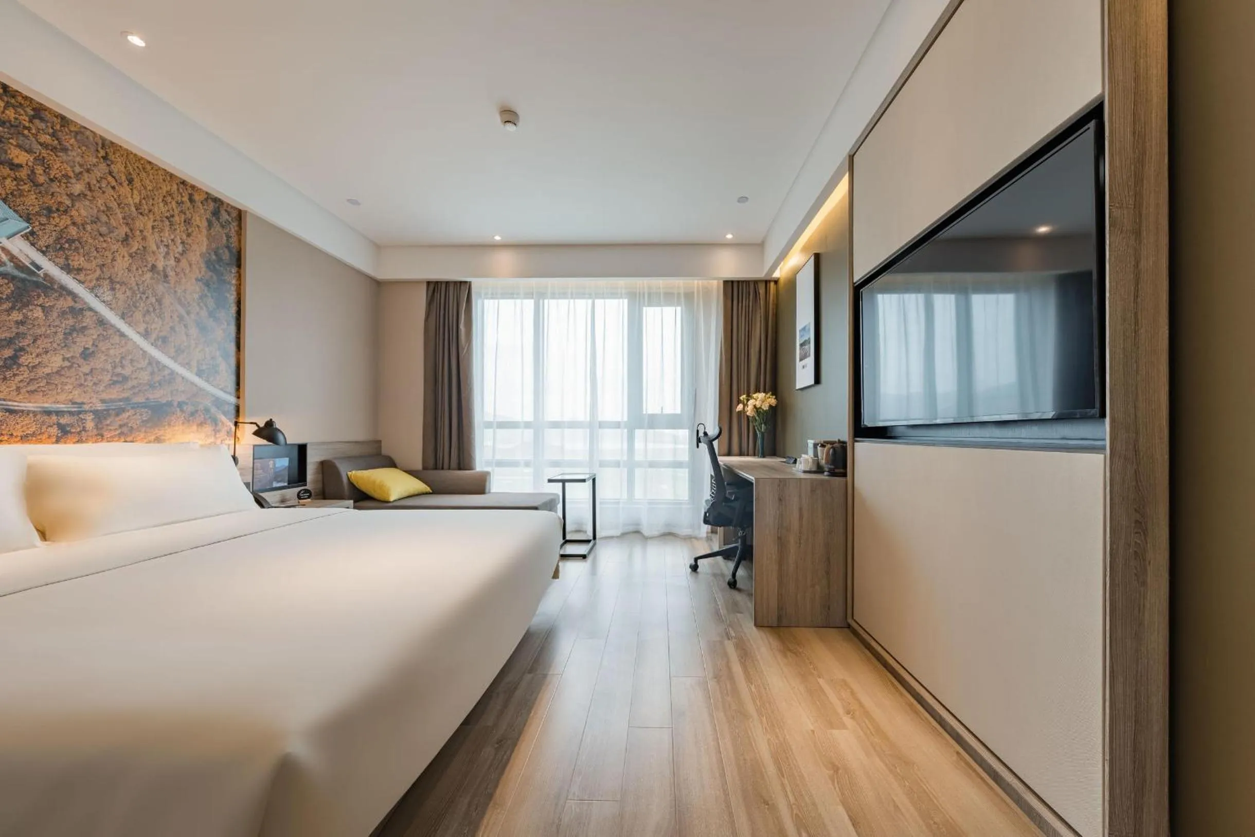 Bed in Atour Hotel Ningbo Xiangshan Binhai Avenue