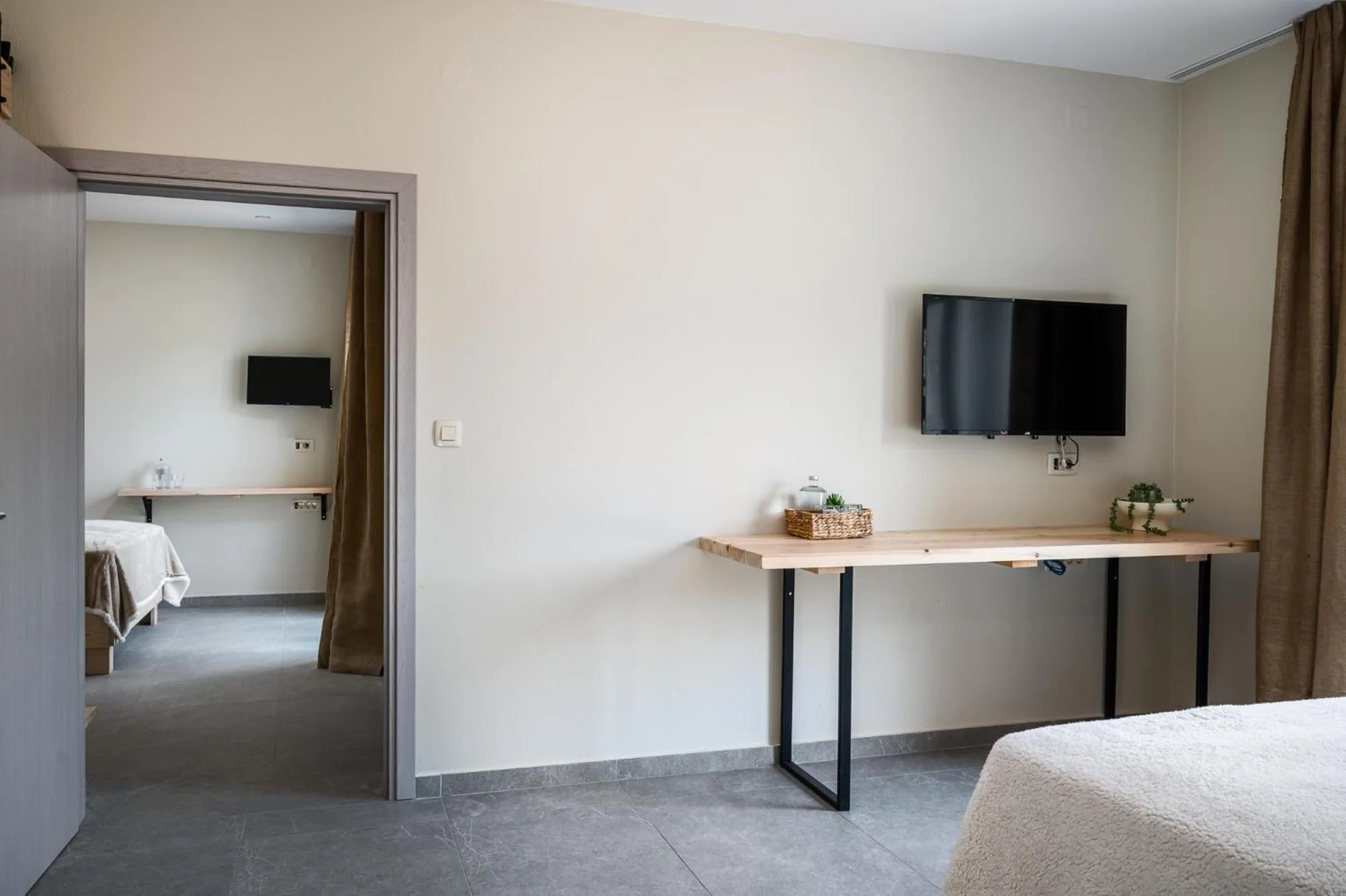 Bed in Gefiri Plakas Hotel, Tzoumerka