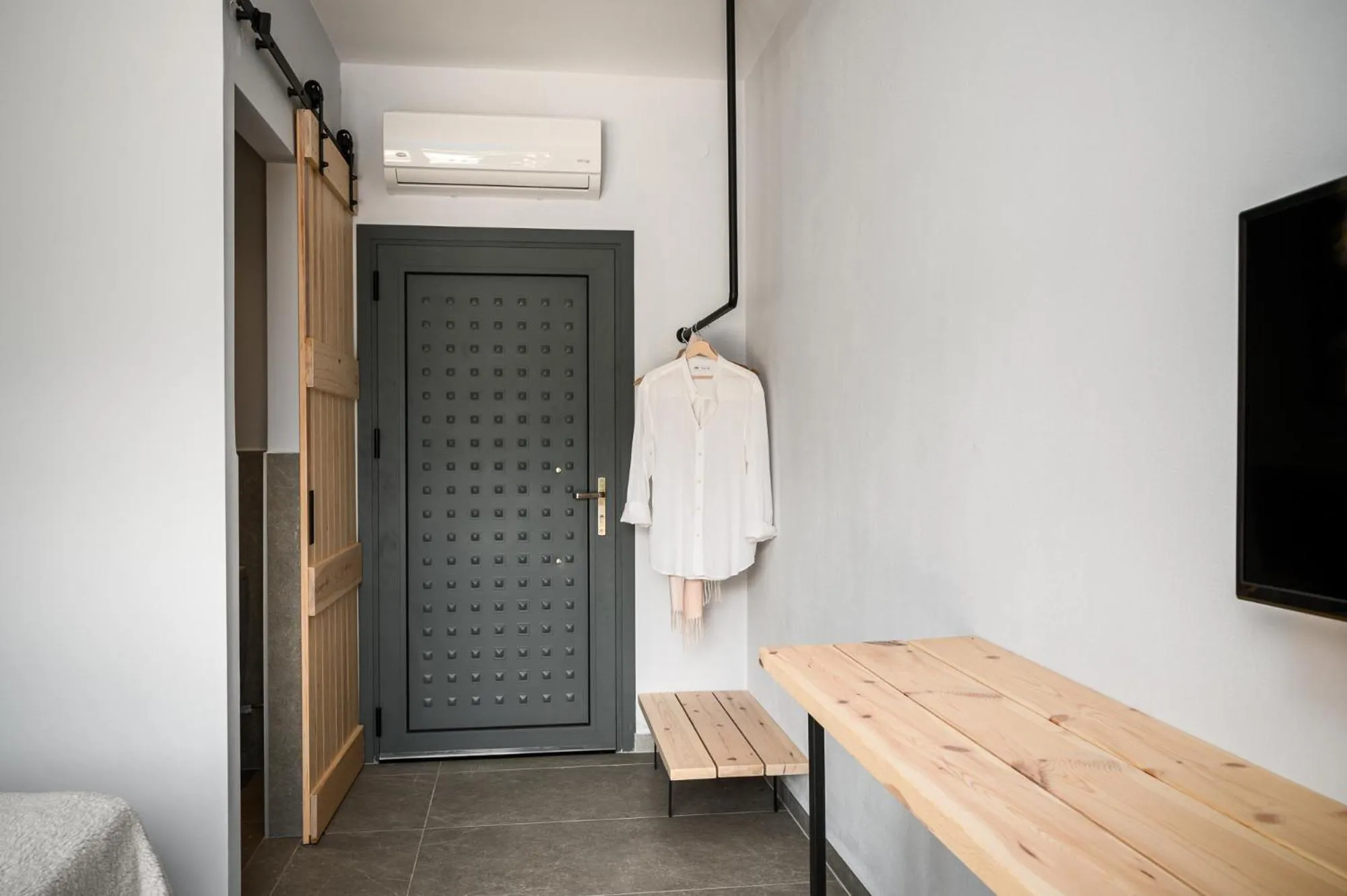 Bed in Gefiri Plakas Hotel, Tzoumerka