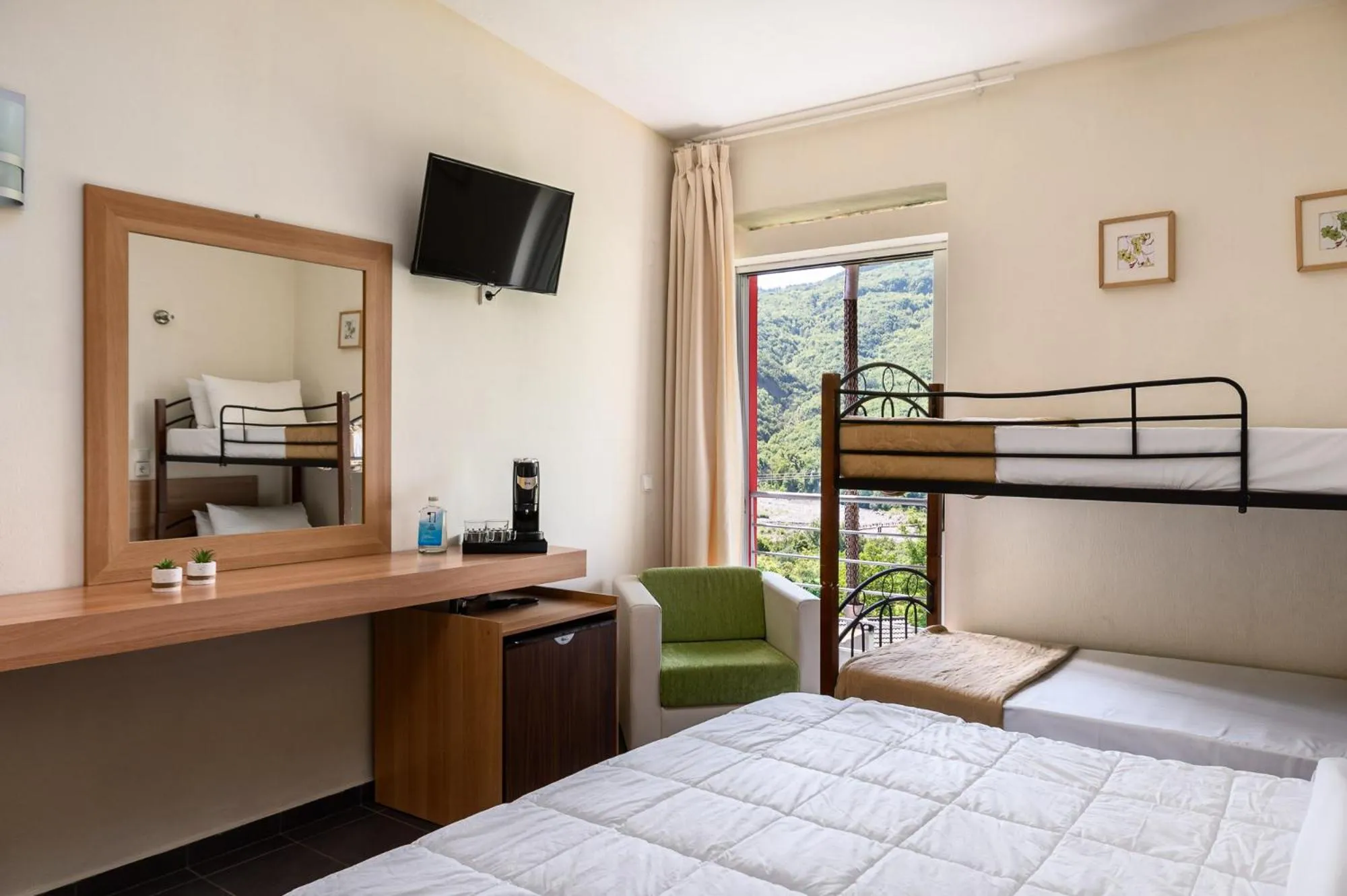 Bed in Gefiri Plakas Hotel, Tzoumerka