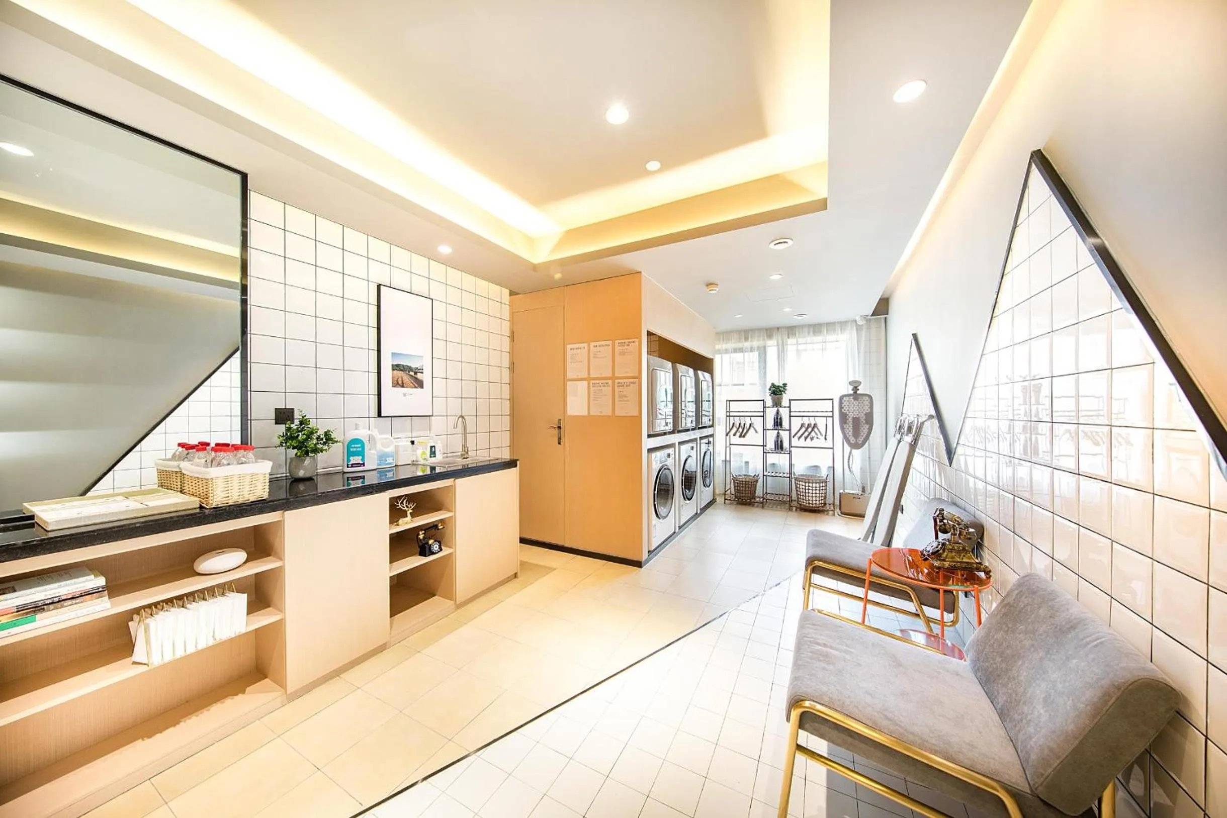 Atour Hotel Lanzhou Anning Zhonghai Plaza