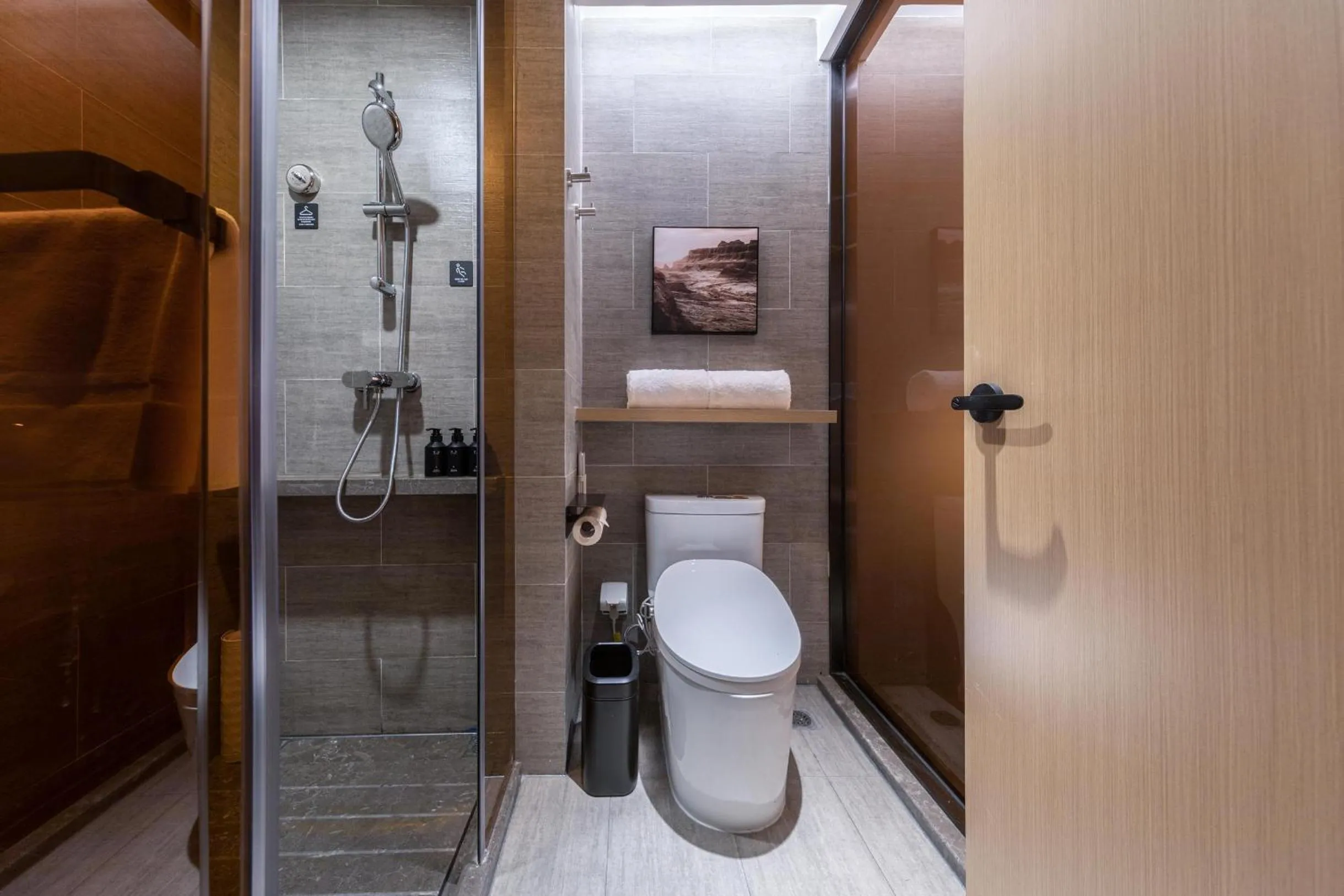 Atour Hotel Taiyuan Changfeng Business Center Wanxiang City