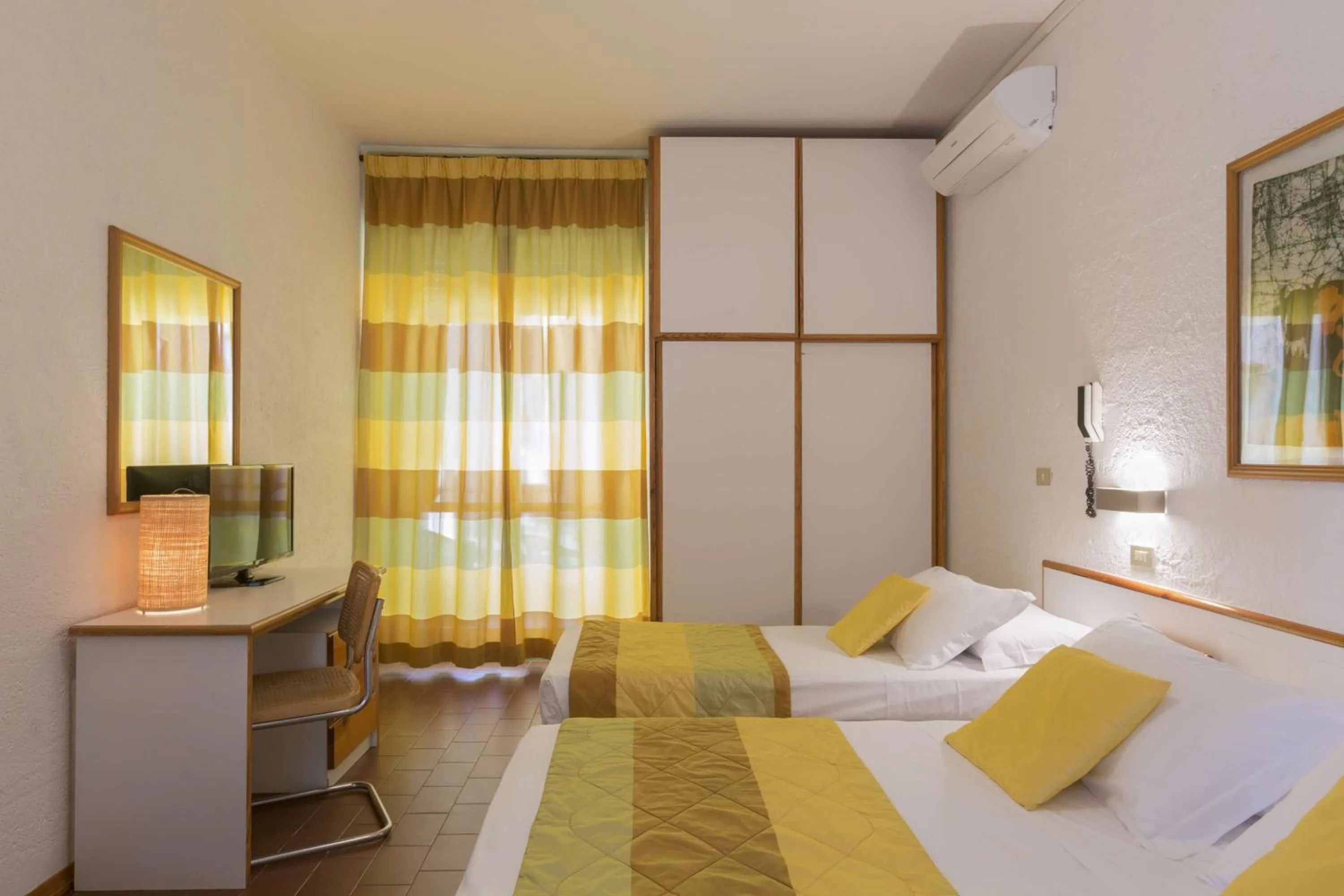 Bedroom, Bed in Hotel Bellevue, Sure Hotel Collection by Best Western