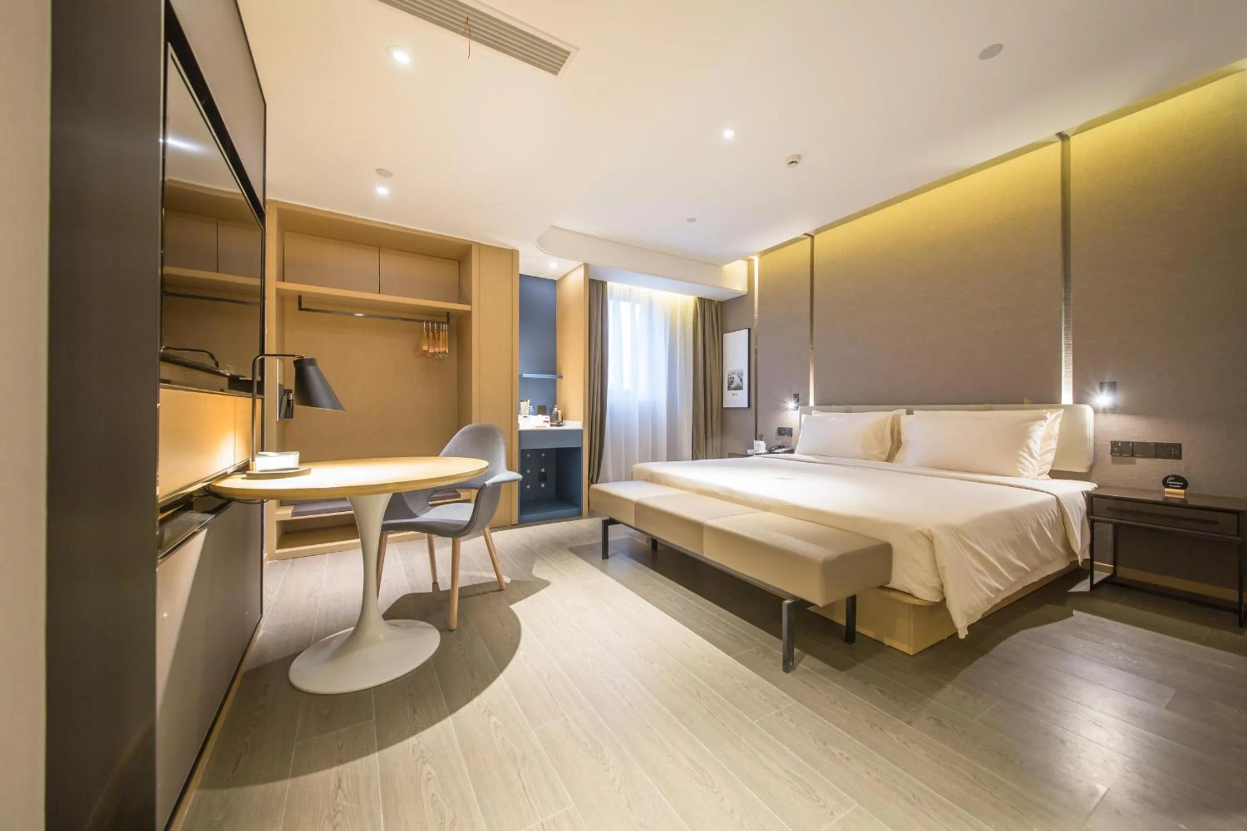 Bed in Atour Hotel Wuxi Railway Station Chunsheng Road