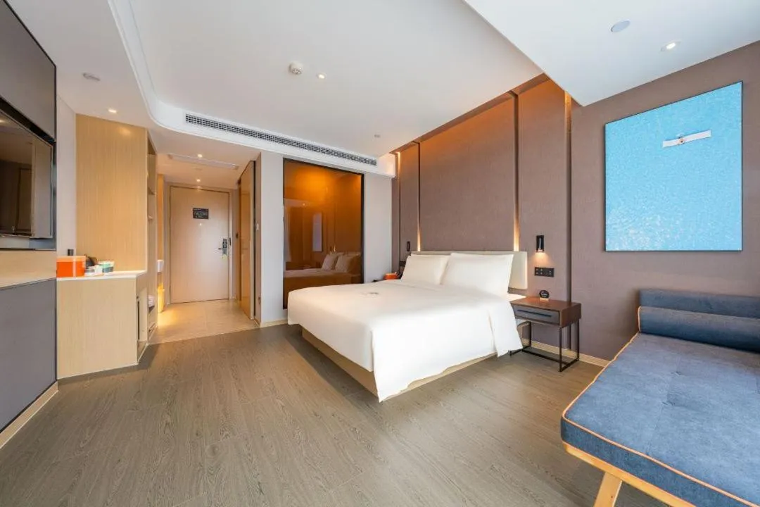 Bed in Atour Hotel Wuxi Huishan Wanda Plaza