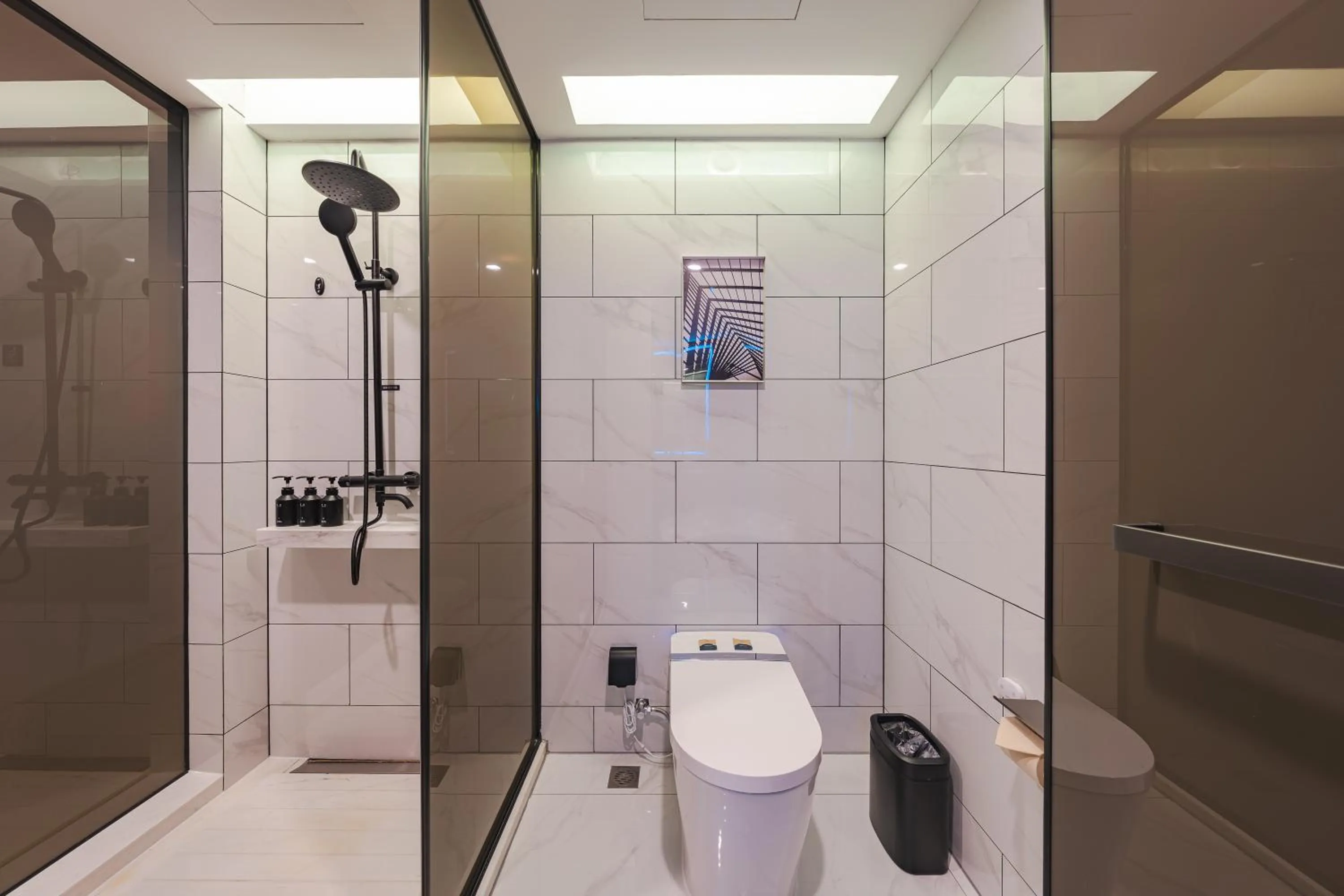 Shower in Atour S Hotel Wuxi Nanchang Street