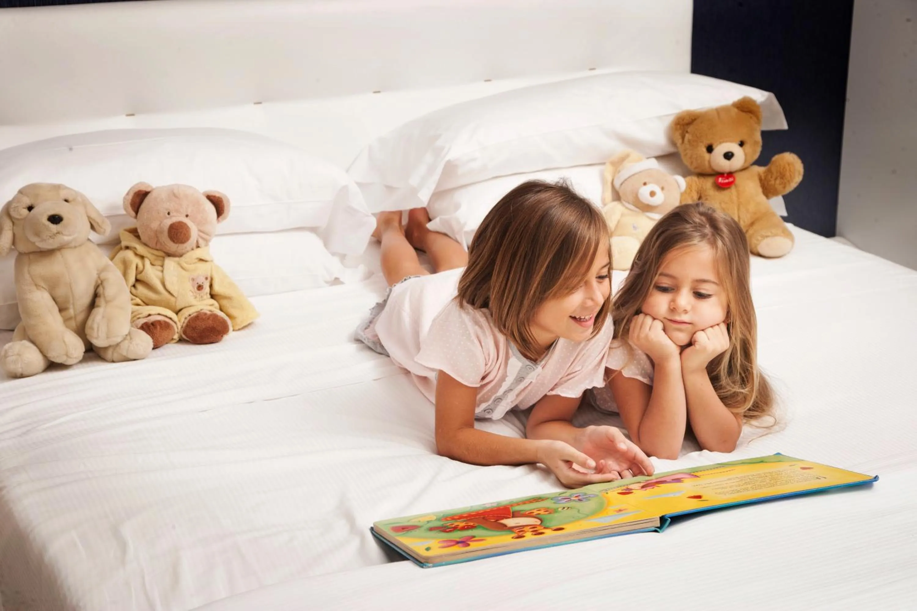 Family, Bed in Oxygen Lifestyle Hotel