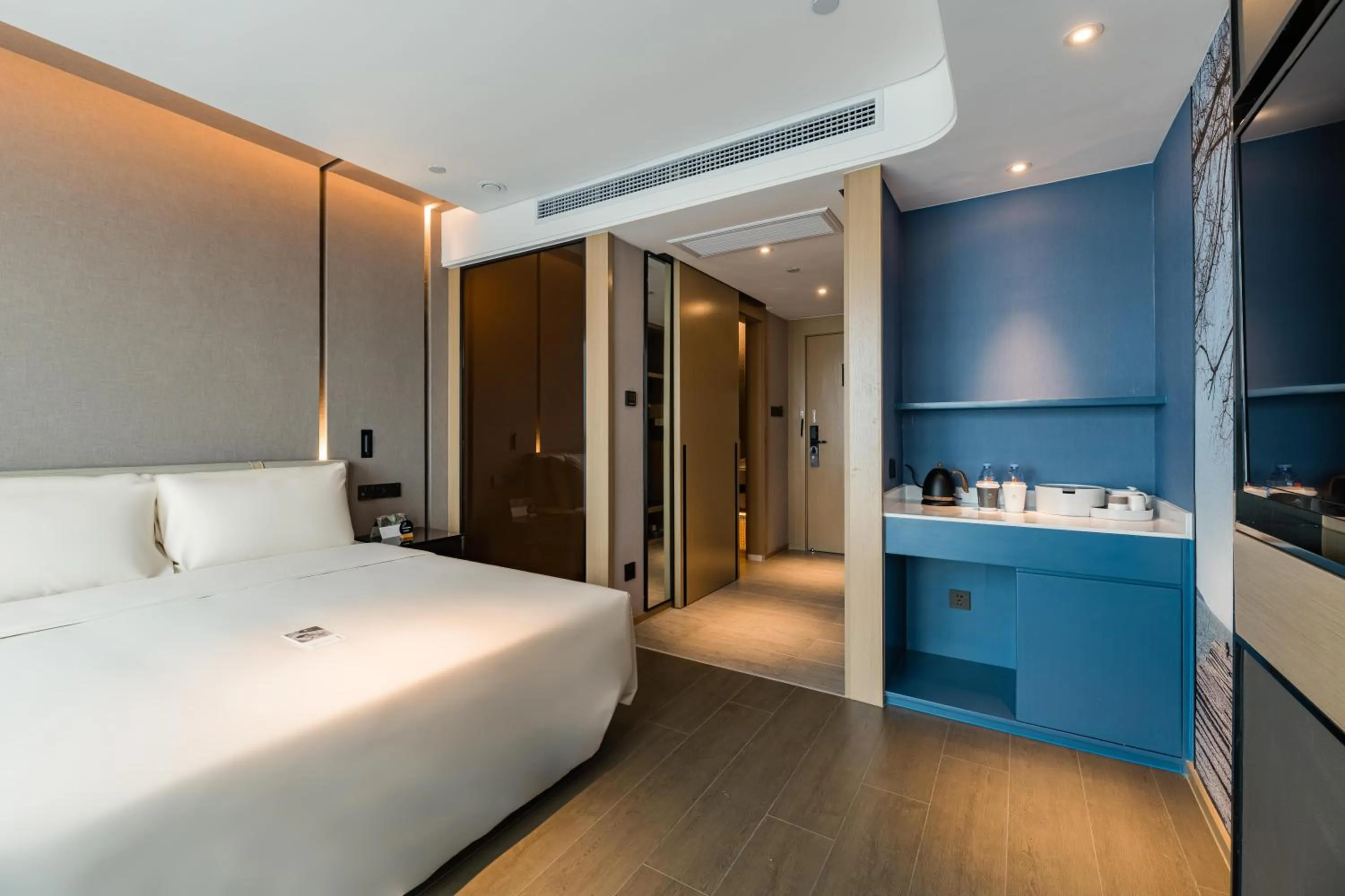 Bed in Atour Hotel Suzhou North High-Speed Railway Station