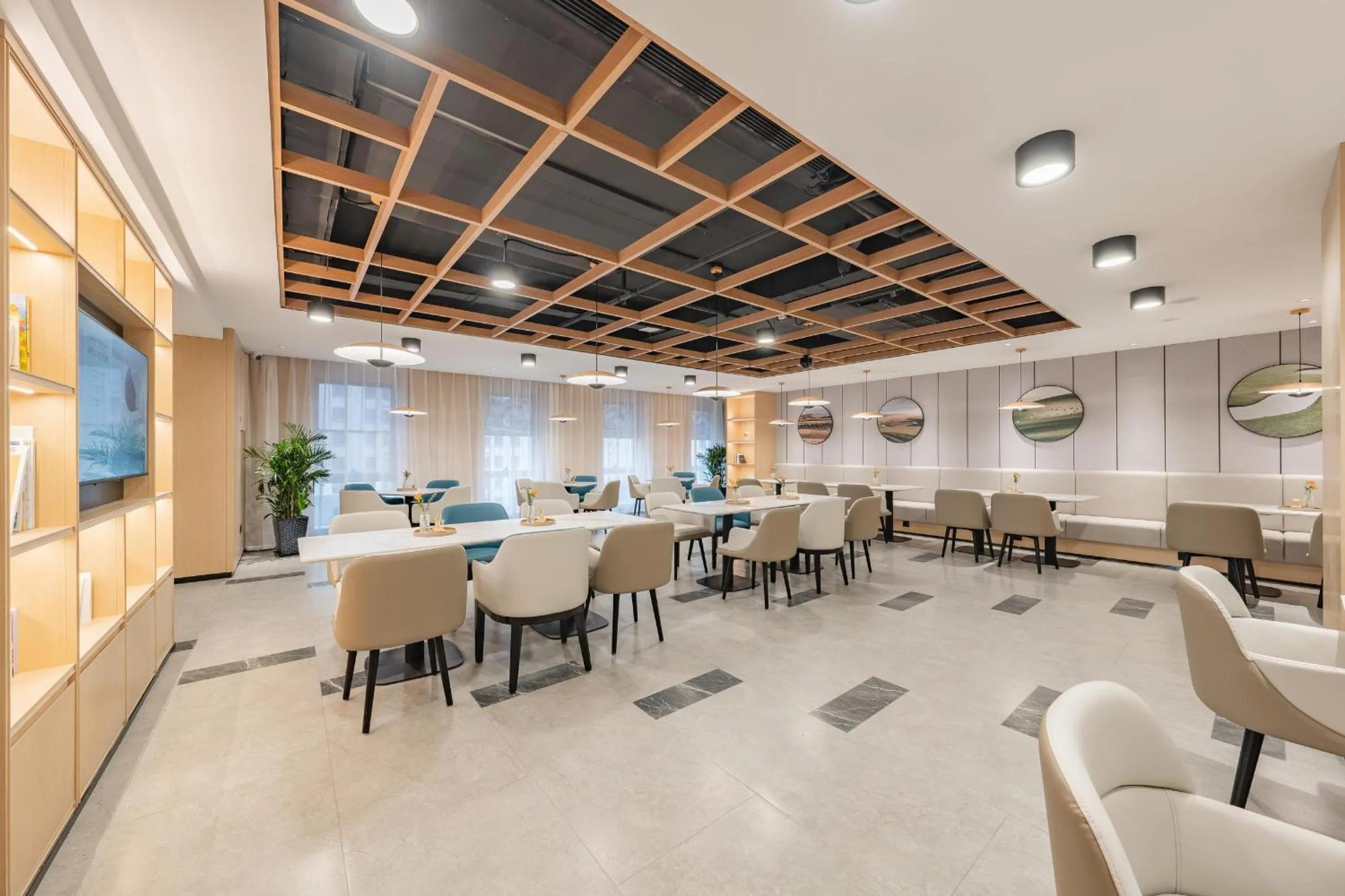 Atour Hotel Hai an City Government