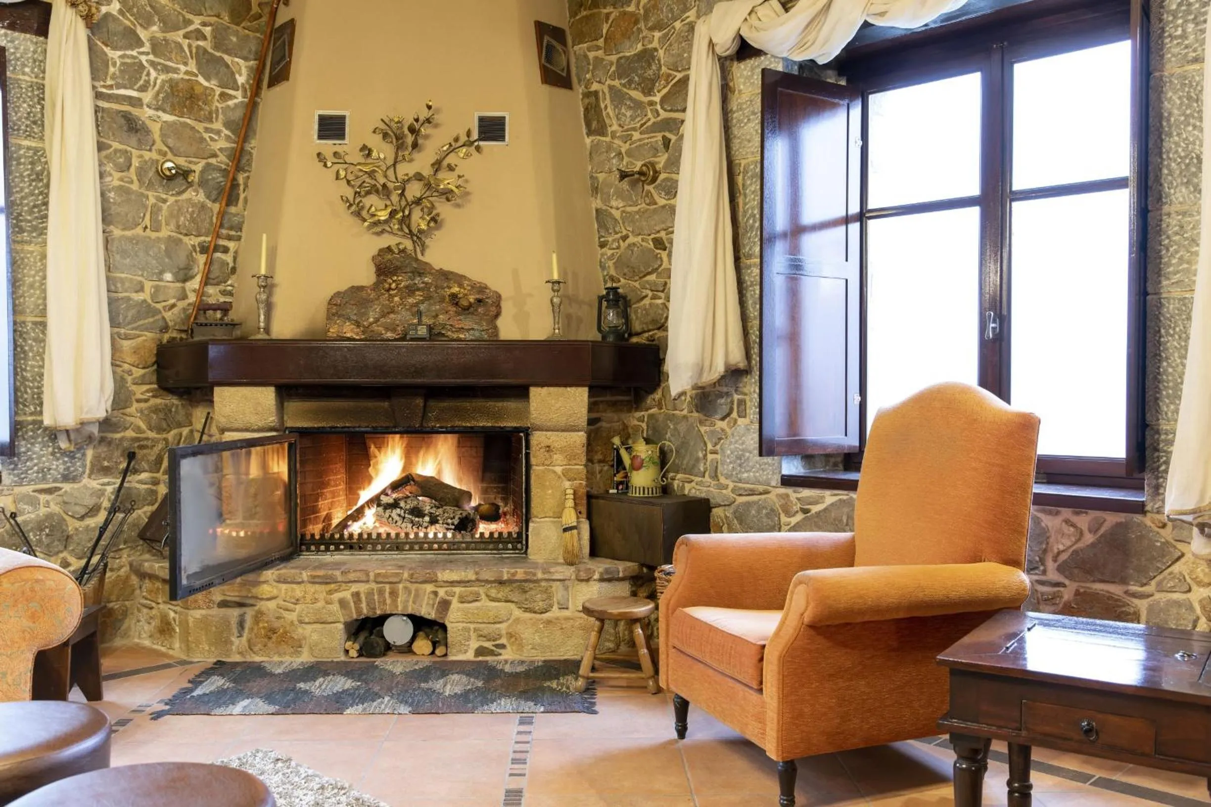 Lounge or bar in Ξενώνας Ουρανογείτων