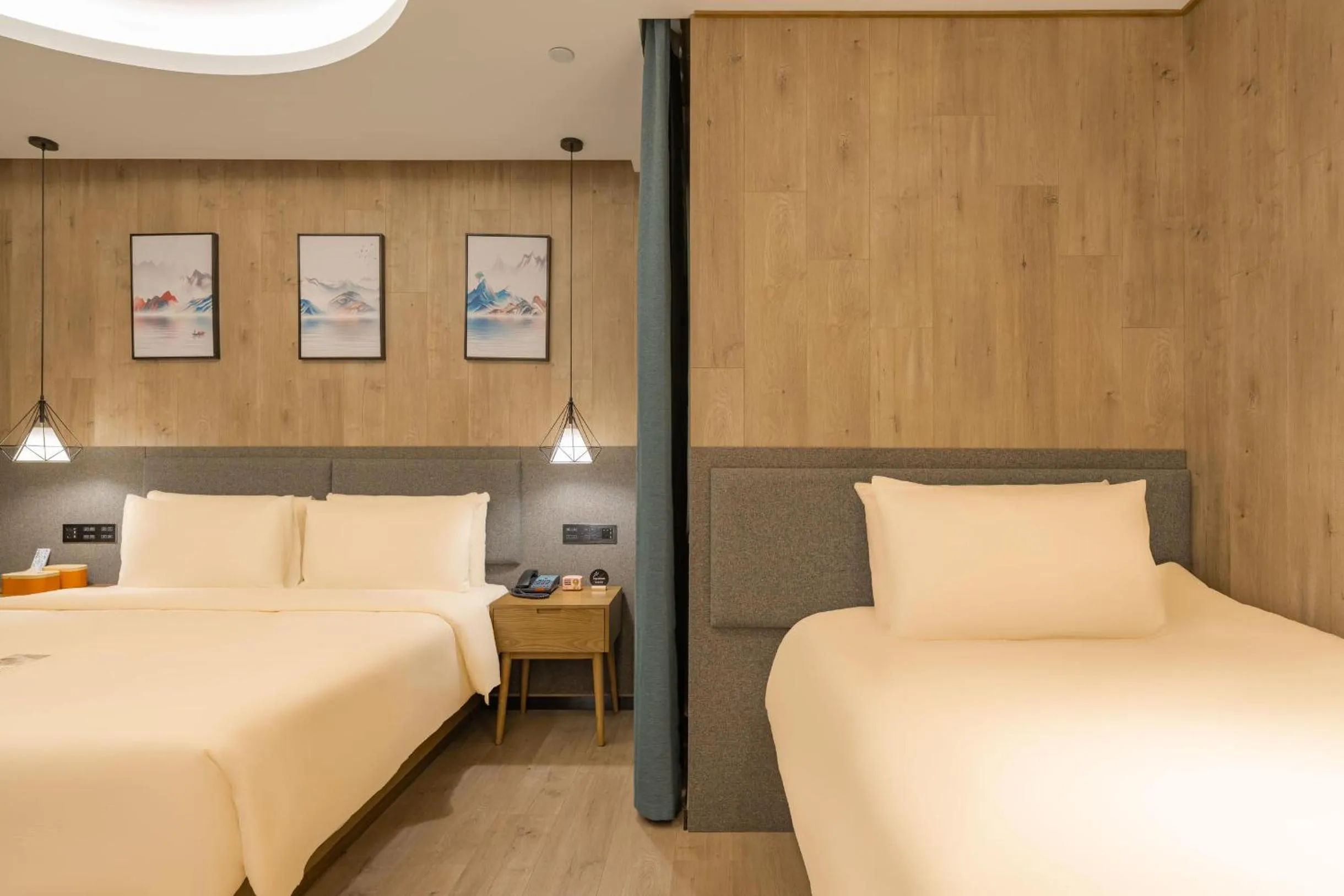 Bed in Atour X Hotel Hangzhou West Lake Ding an Road