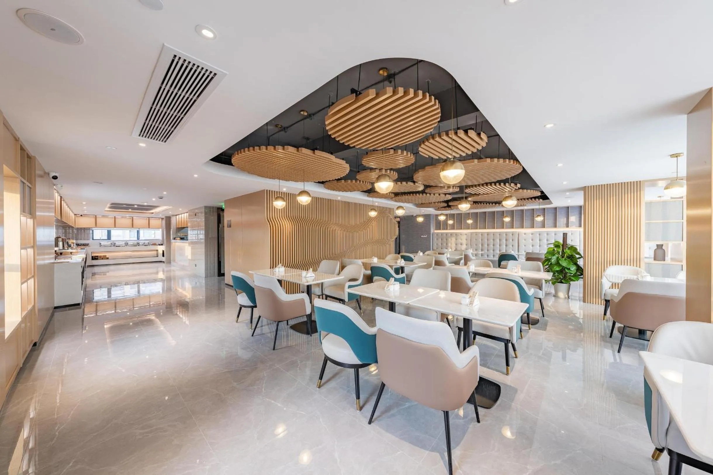 Restaurant/places to eat in Atour Hotel Hangzhou Qianjiang Century Zhenning Road