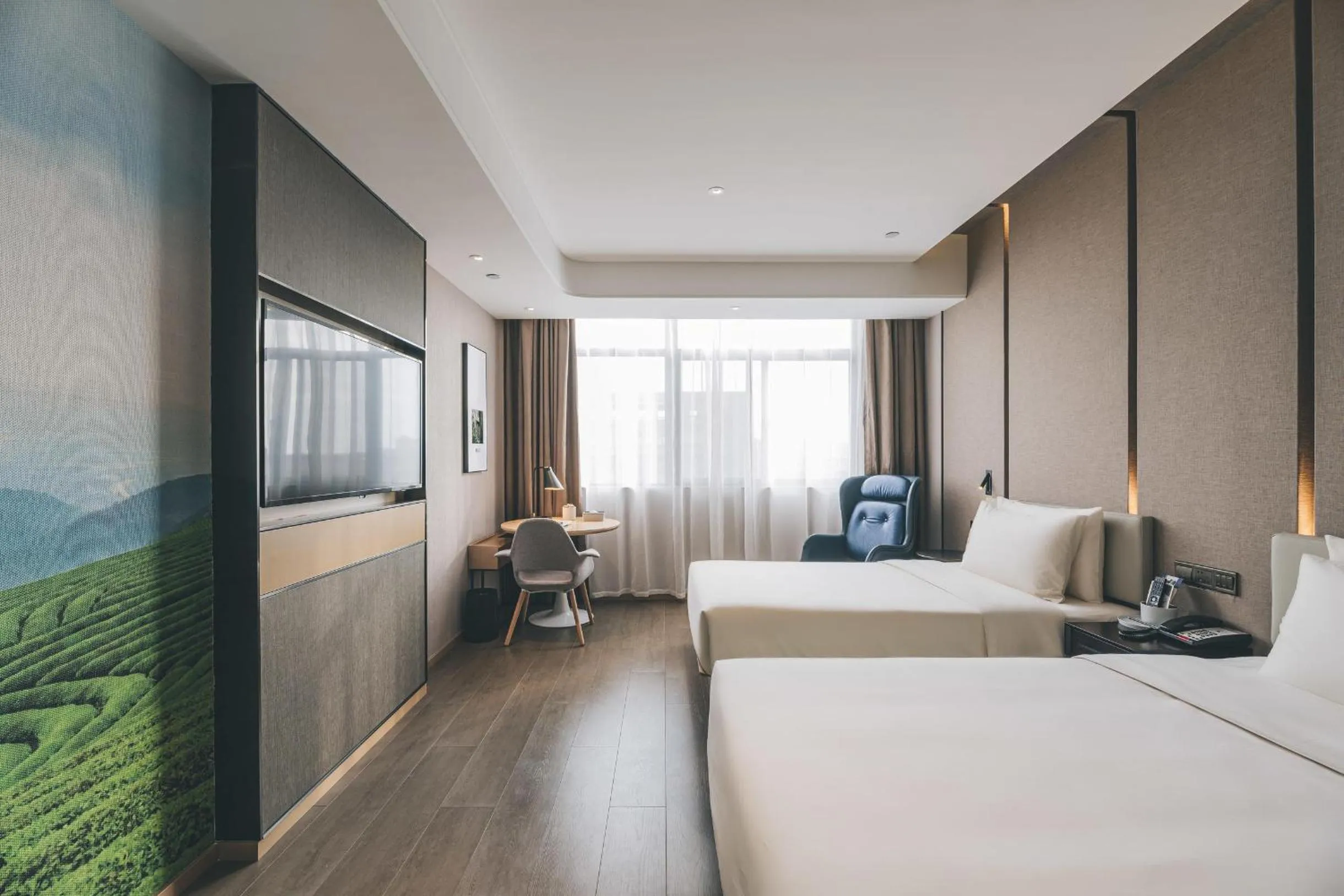 Bed in Atour Hotel Ningbo Jishi Harbor Outlets