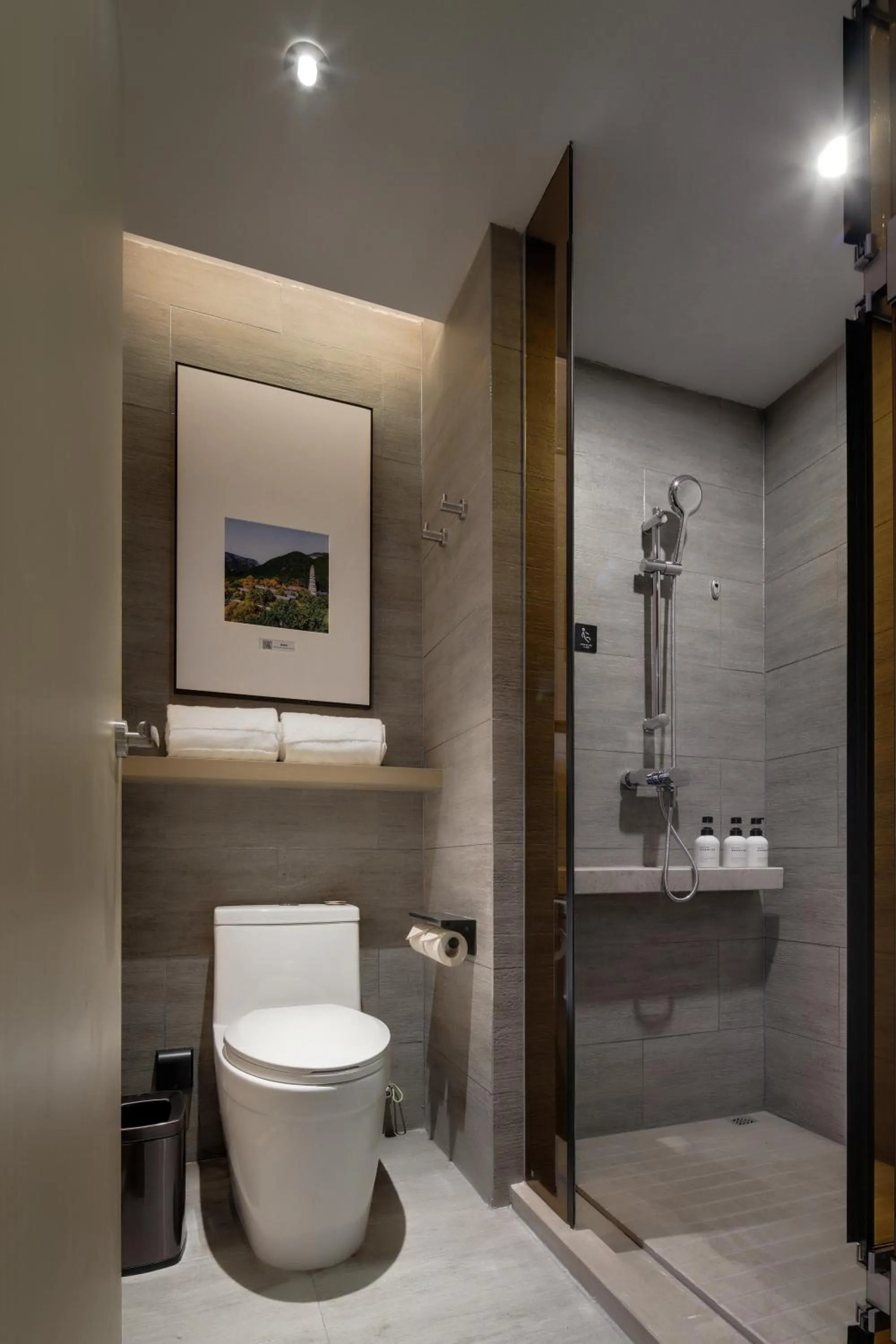 Toilet in Atour Hotel Jinan High-Speed East Railway Station