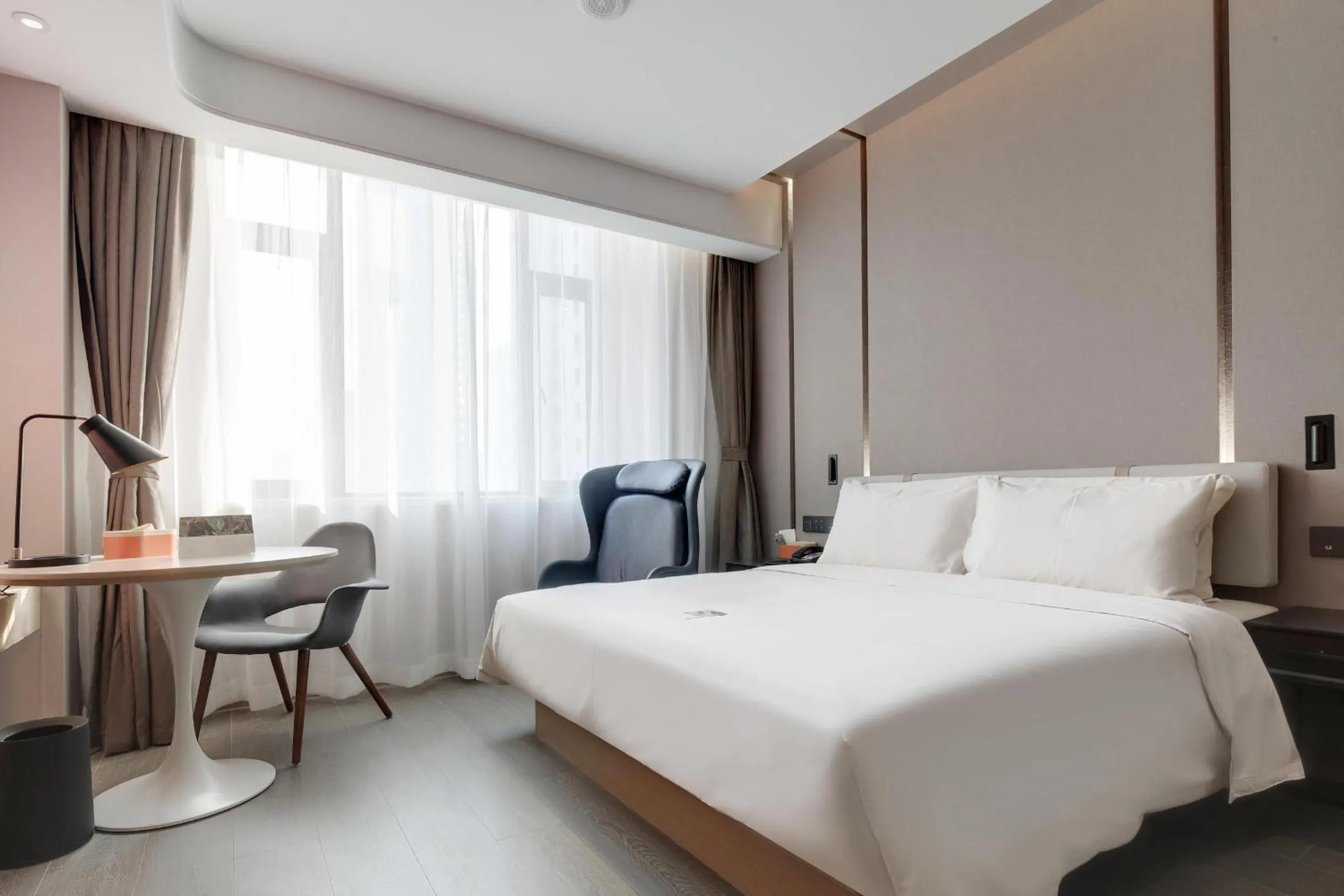 Bed in Atour Hotel Jinan High-Speed East Railway Station