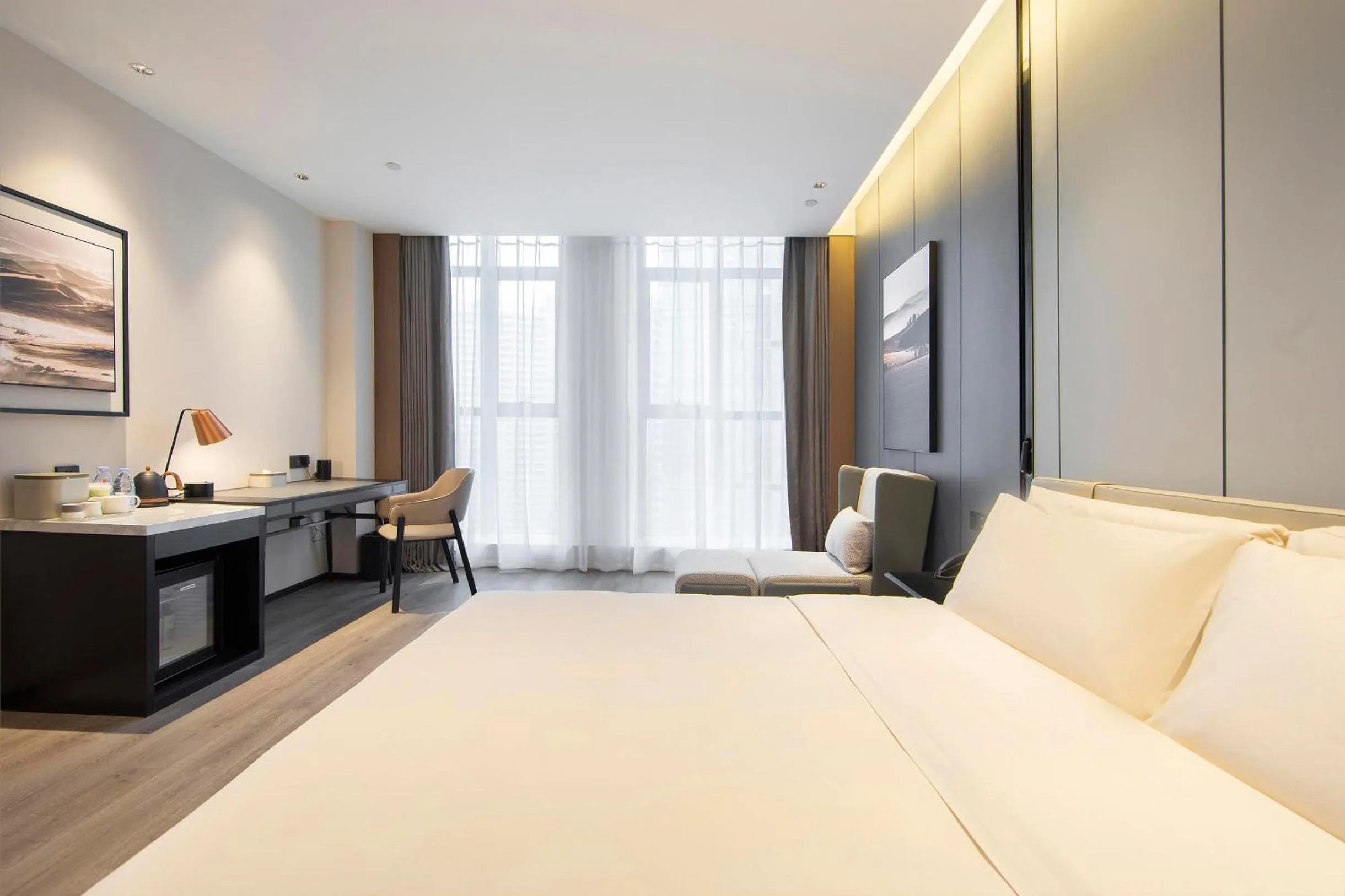 Bed in Atour Hotel Zhengzhou East Station Longzi Lake