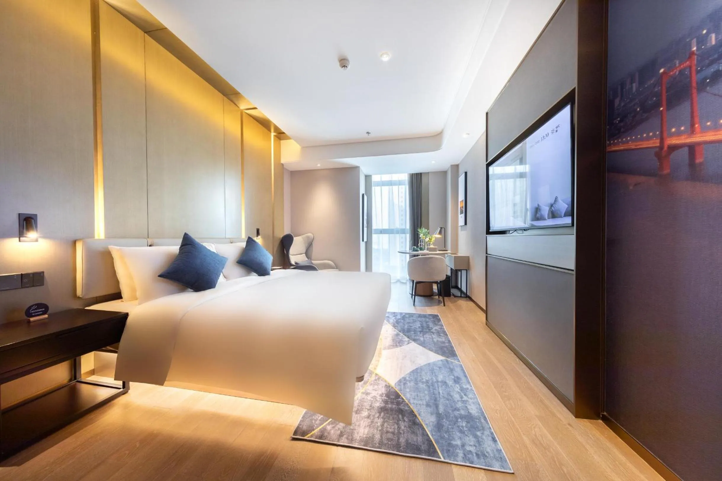 Bed in Atour S Hotel Wuhan Chuhehanjie