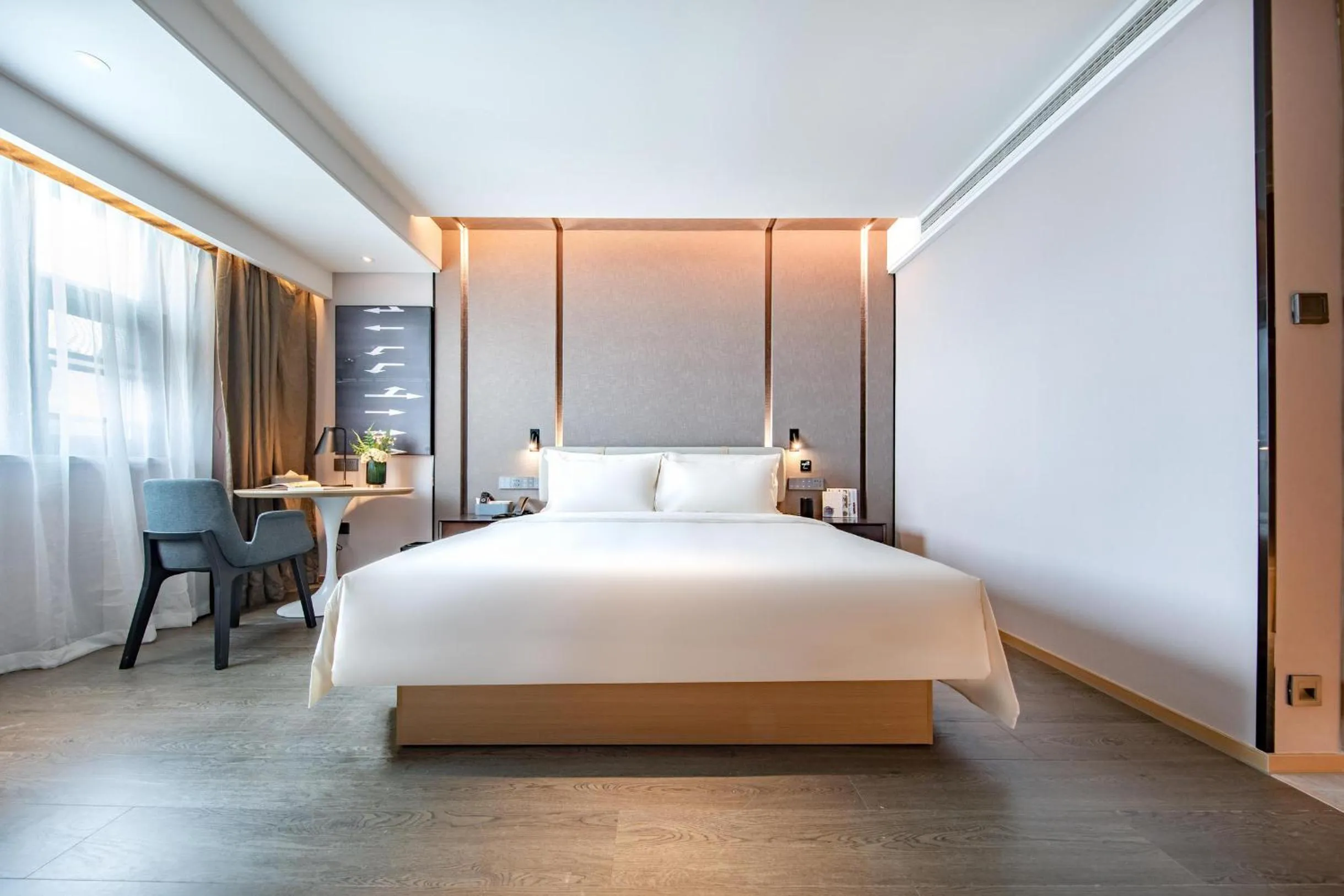 Bed in Atour Hotel Wuhan Yellow Crane Tower