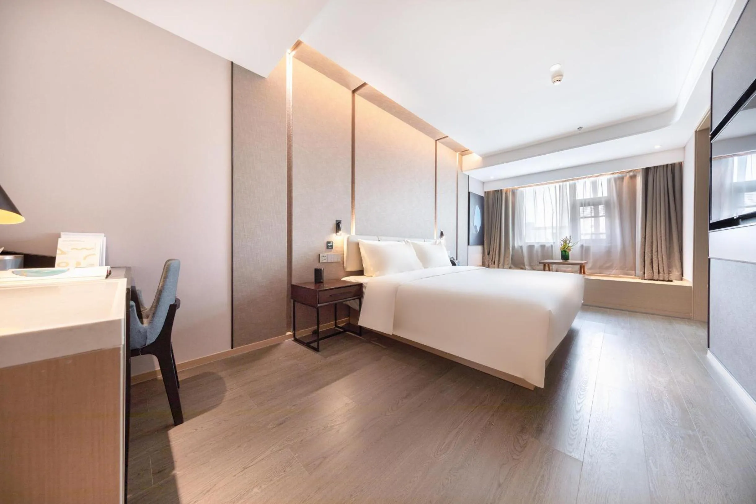 Bed in Atour Hotel Wuhan Yellow Crane Tower