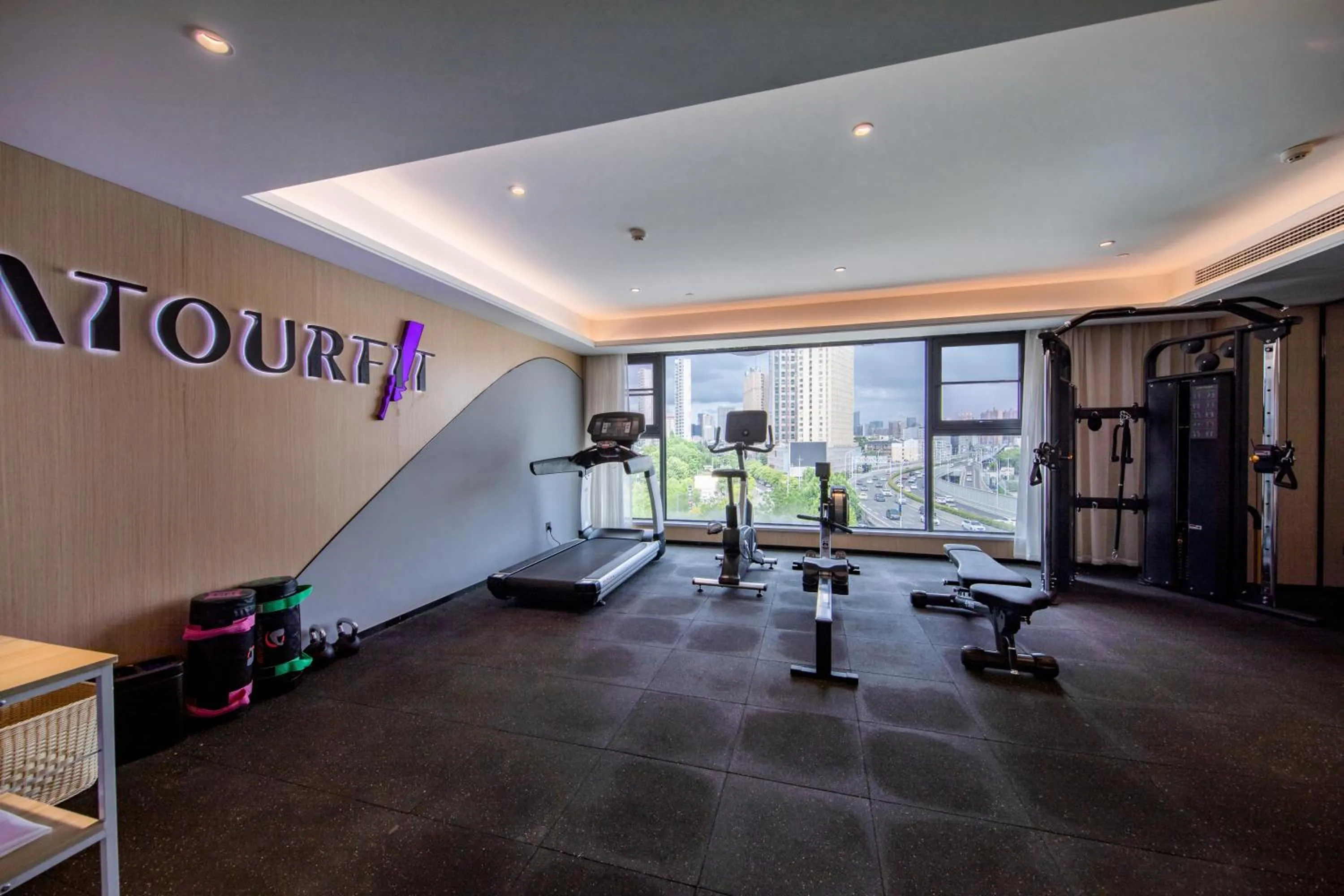 Atour Hotel Wuhan Optics Valley Square Yangjia Bay