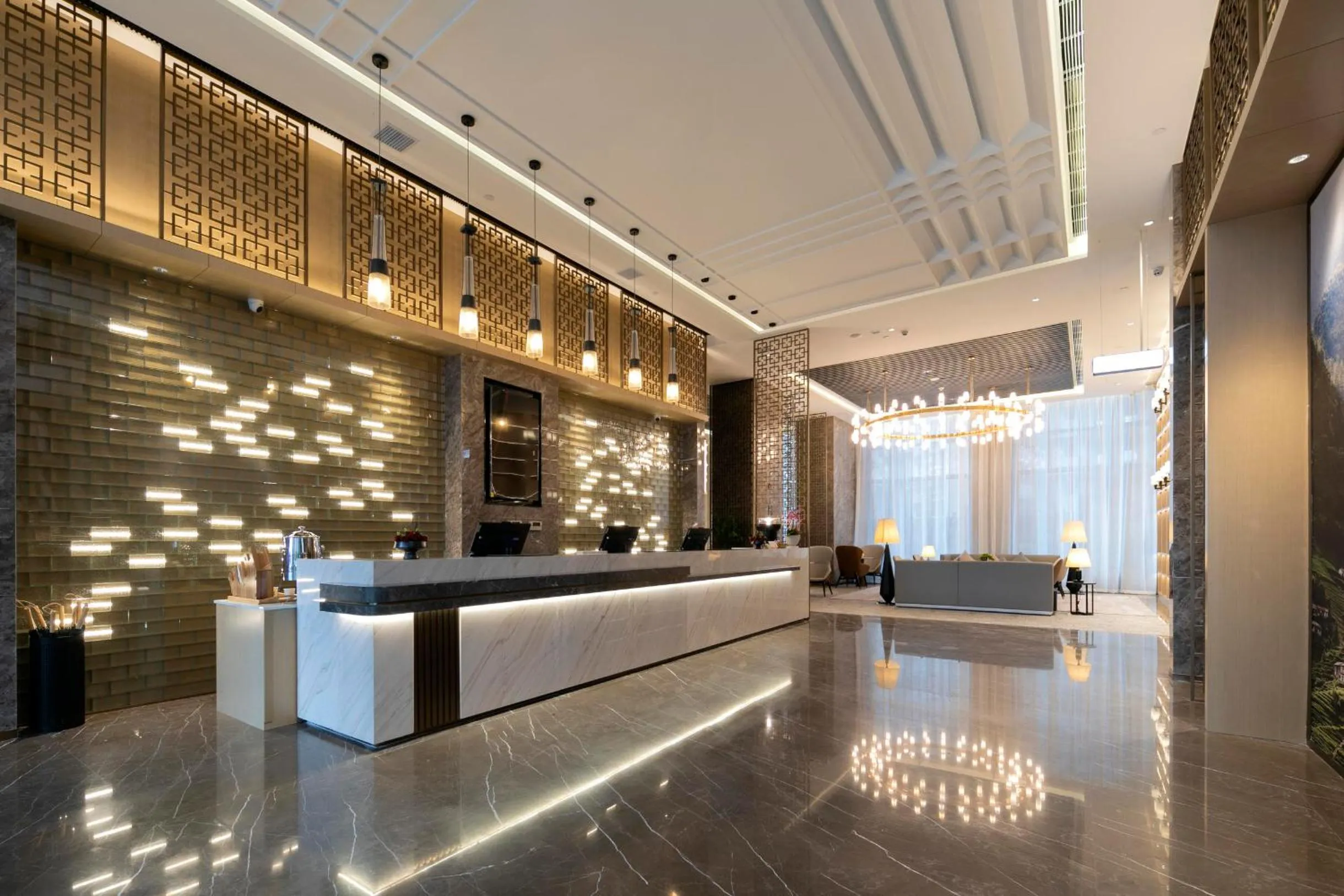 Atour Hotel Zhangjiajie Tianmen Mountain Cableway