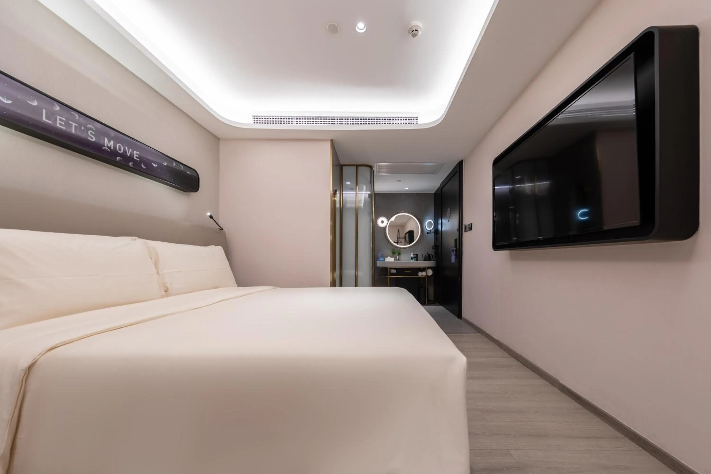 TV and multimedia in Atour X Hotel Guangzhou Zhujiang New Town Siyouxin Road